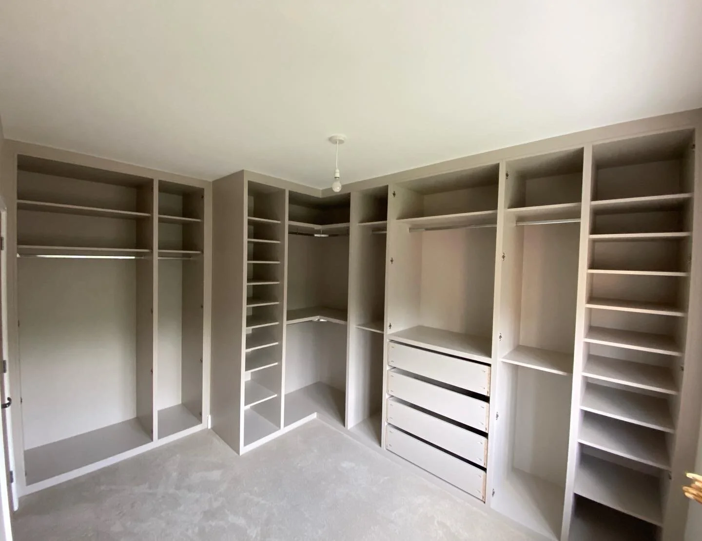 Fitted bedroom wardrobes