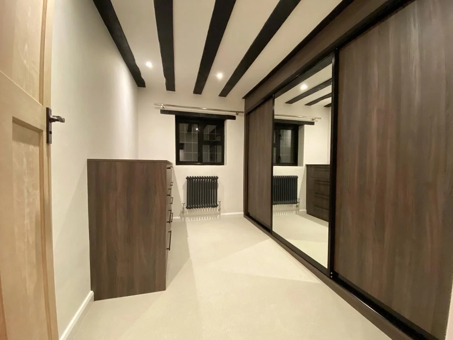 Fitted dressing room