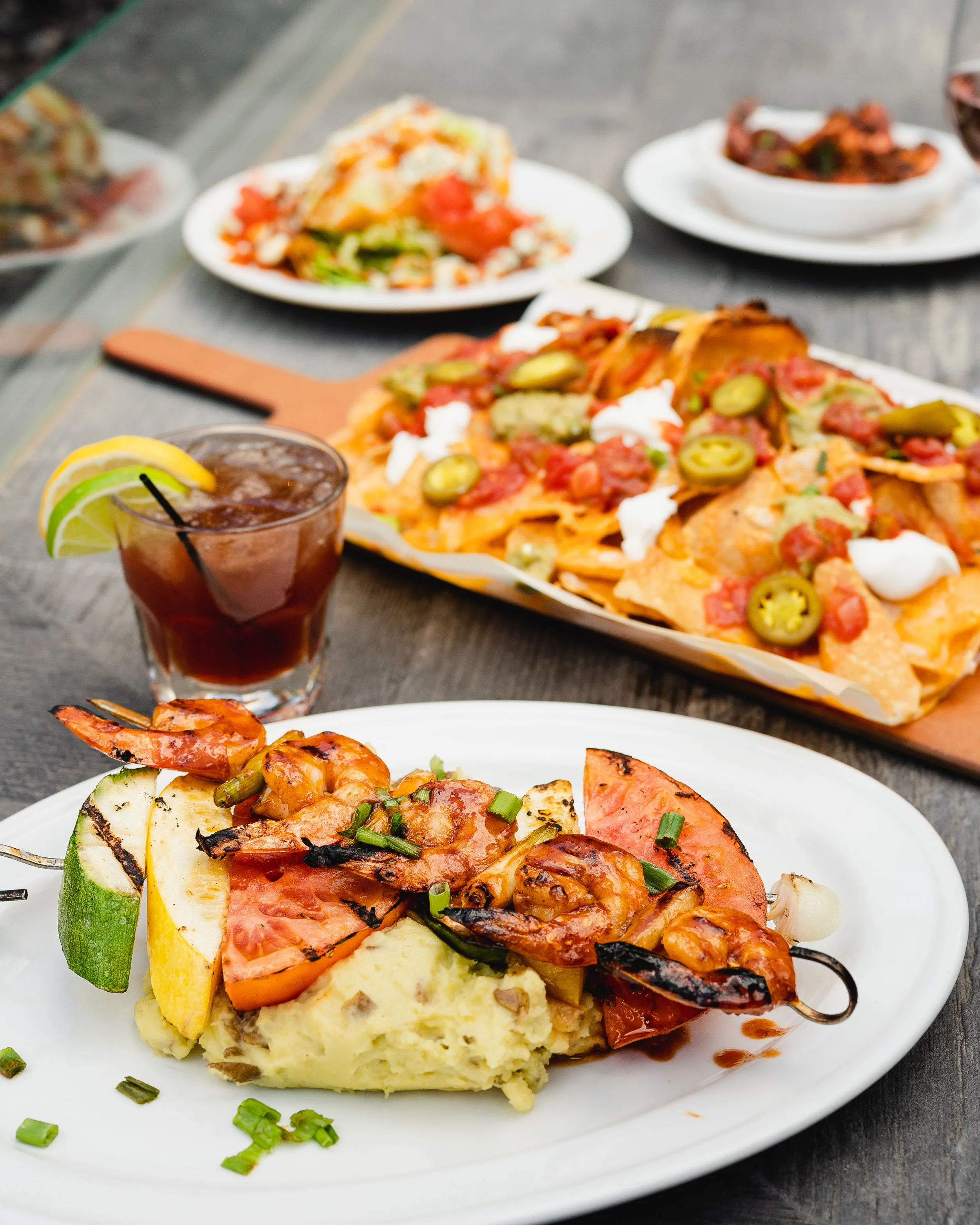 American, Patio & Bar Restaurant St Paul Take Out Restaurants Open