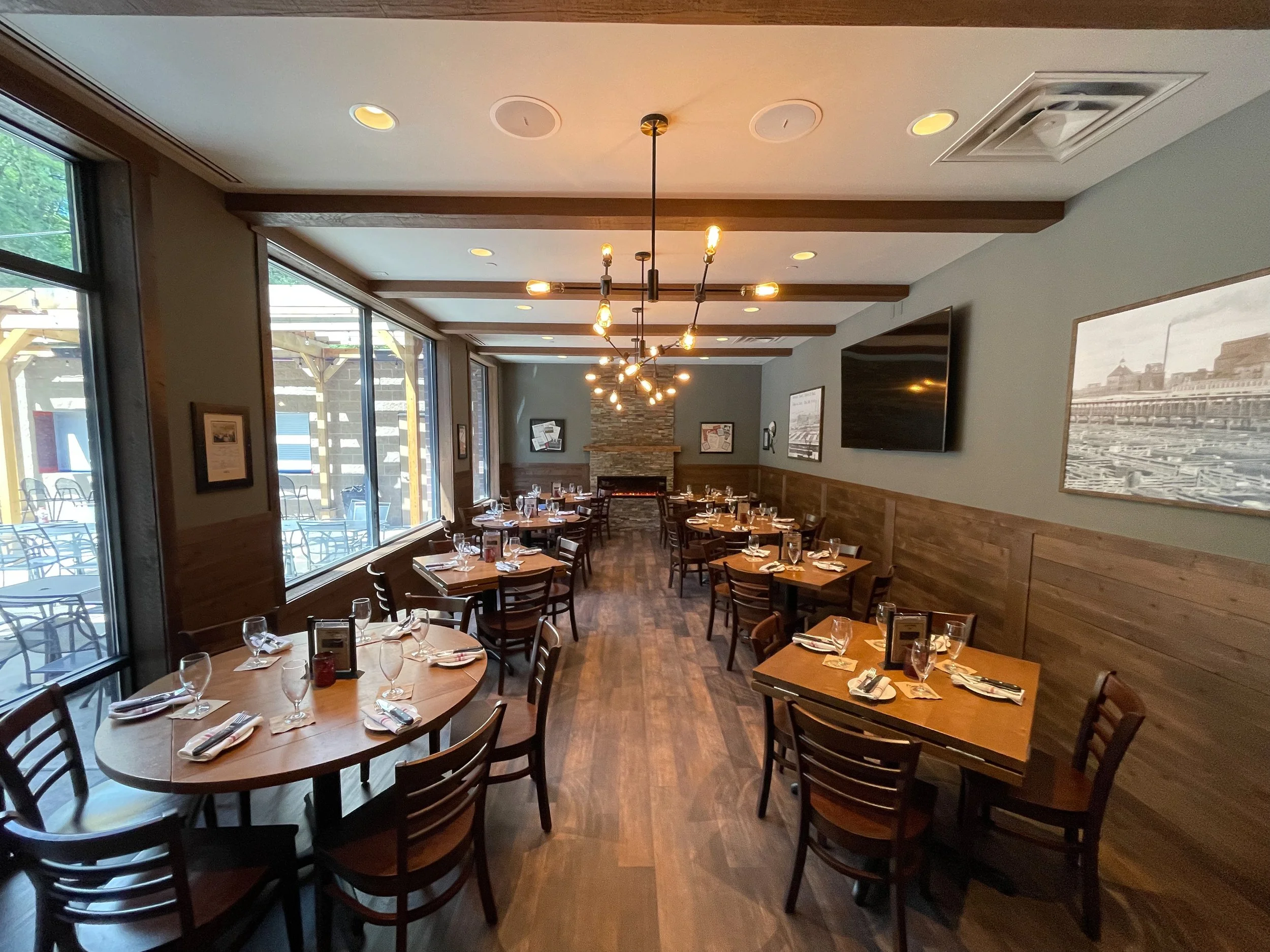 Happy Hour St Paul MN Tap Beers, House Wines, Appetizers & Flatbreads