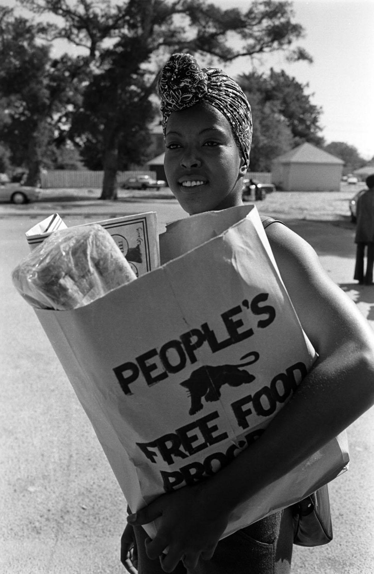 © 2017, STEPHEN SHAMES, FROM THE BOOK "POWER TO THE PEOPLE: THE WORLD OF THE BLACK PANTHERS" (ABRAMS)