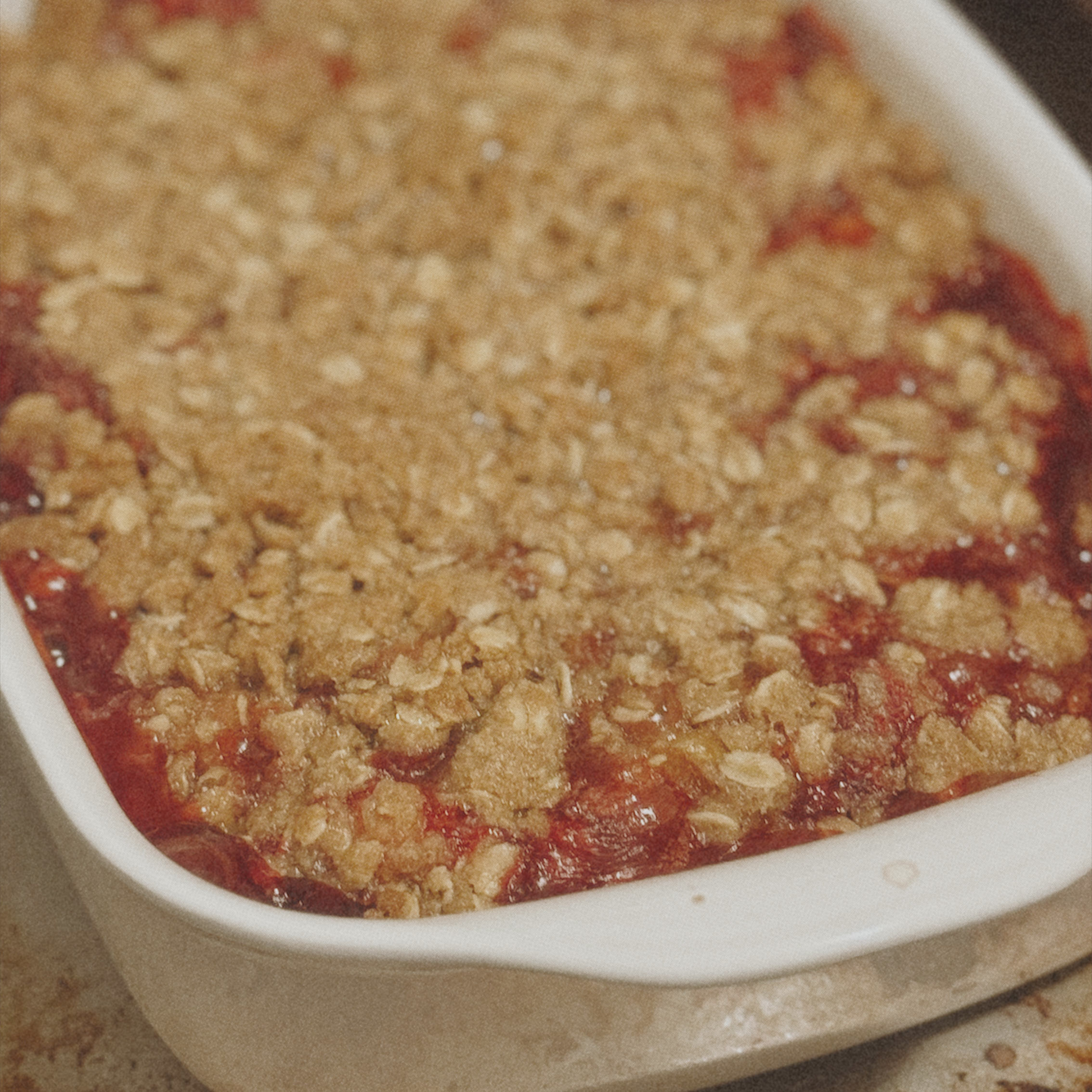 Simple Strawberry Rhubarb Crisp