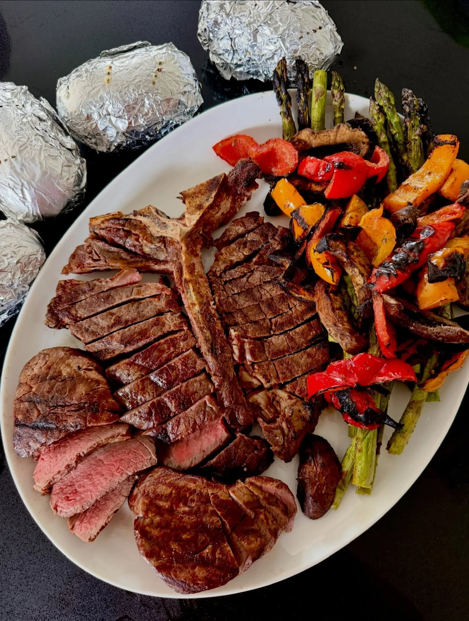 Anyone else experience SI joint pain postpartum? I guess there are too many things to be warned about, but it&rsquo;s apparently very common and I had no idea&hellip;until my back went out the day after celebrating my birthday (this is 40 lol!).

Any