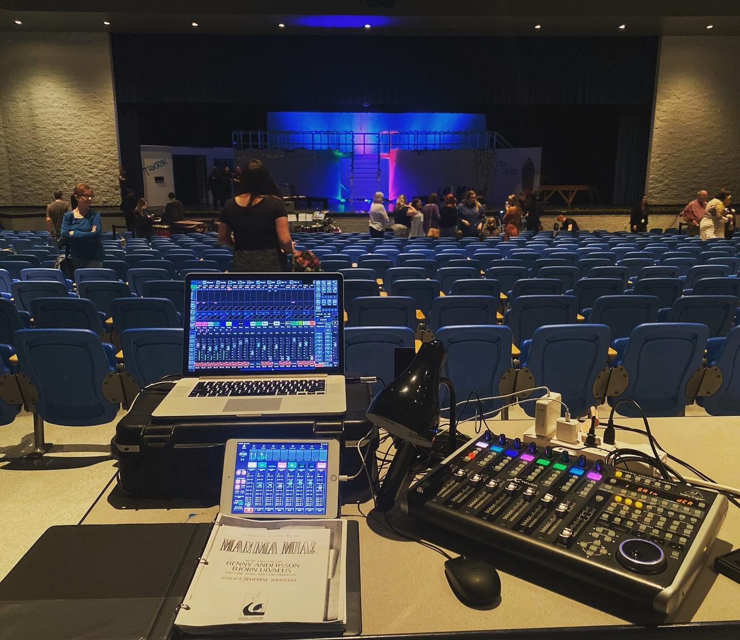 We had a great week running and assisting with sound at Lebanon HS and Ravenwood HS for their Spring Musical Productions!
.
.
.

#MAS #masonaudiosolutions #audioengineer #mixingengineer #masteringengineer #audio #acoustics #audioproduction #logicprox