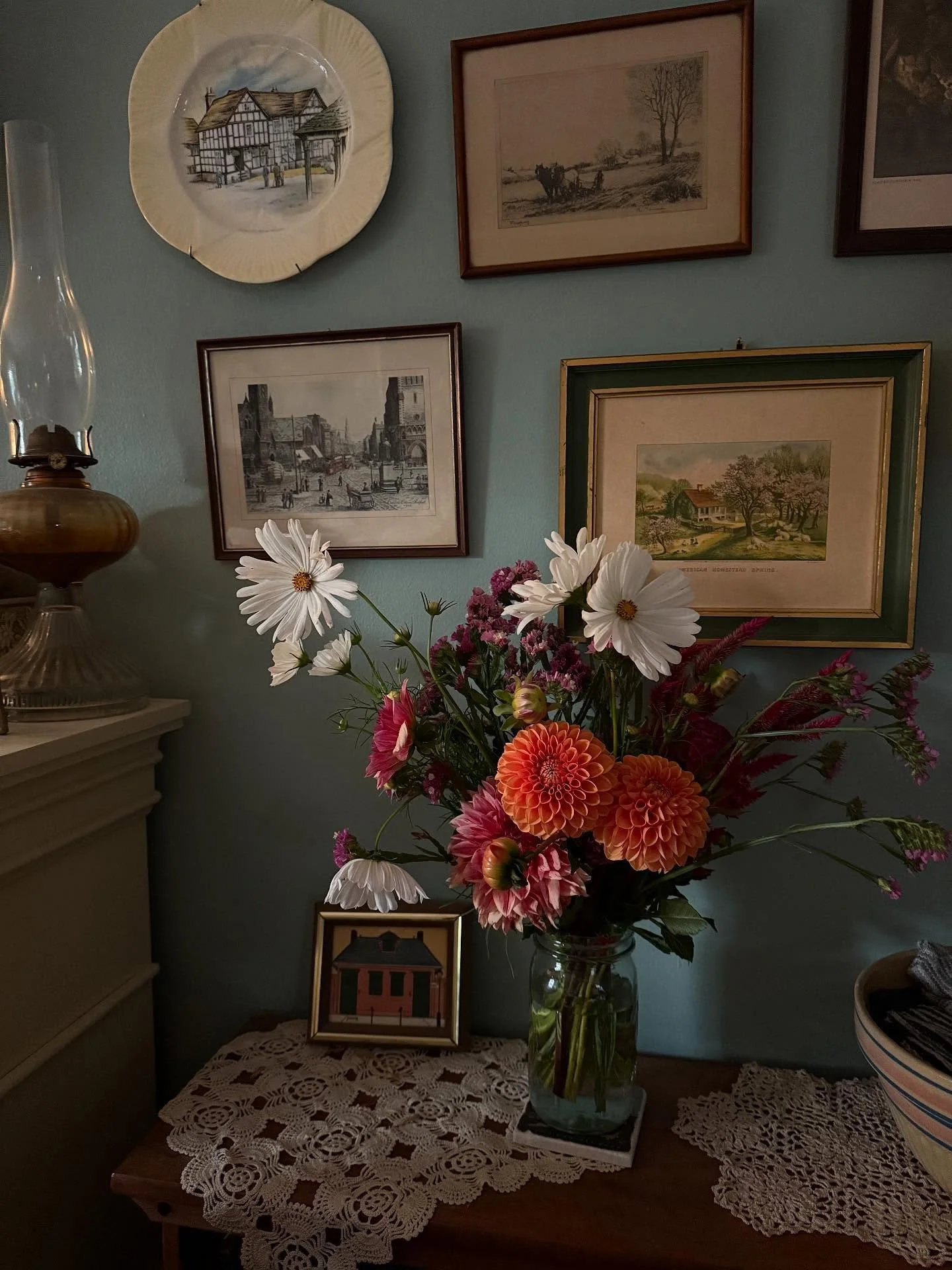 Occurred to me today that I hadn’t made myself a bouquet this season, so I remedied that! What’s the good of growing all this beauty if I’m not going to bring some home for us to enjoy too!