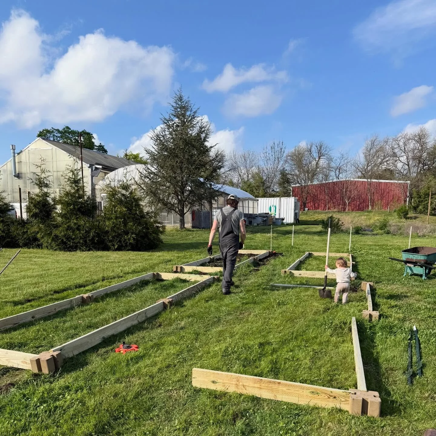 U-pick flower field coming up! 🌻🌸🐝
We&rsquo;re excited to expand the pocket patch to include a tiny flower retreat for picking your own clutch of blooms. It will be a little while til she&rsquo;s ready for visitors, but stay tuned for opening day.