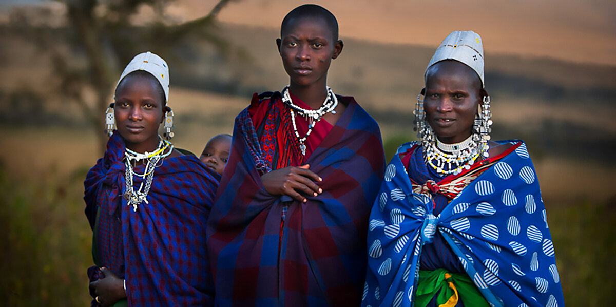 thornton-safaris-maasai-women.jpg