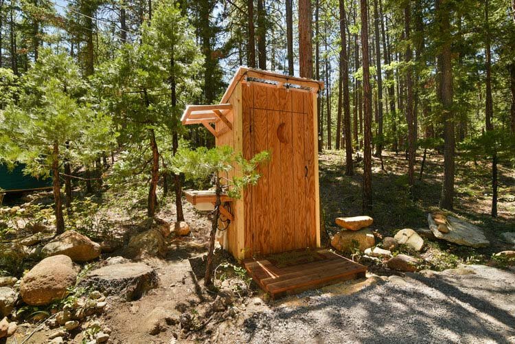 yurt-mount-shasta-mineral-springs-sacred-land5.jpg