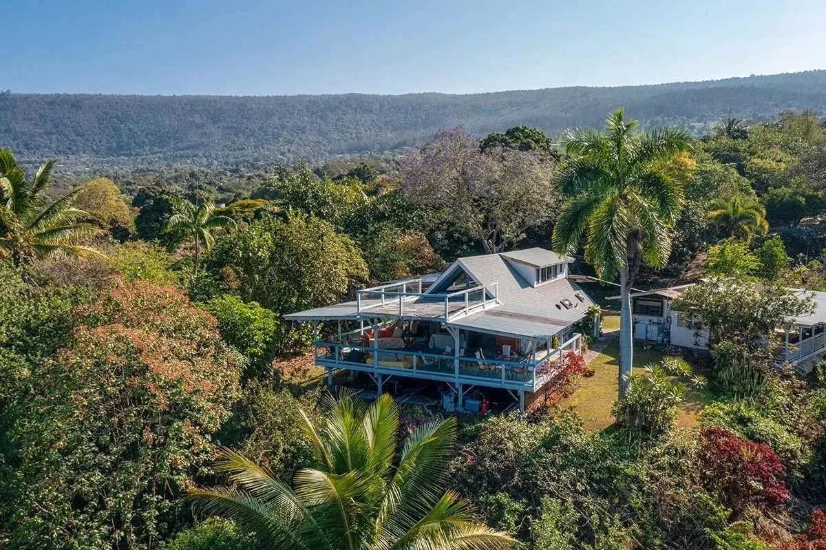 hawaii-getaway-rental-house.jpg