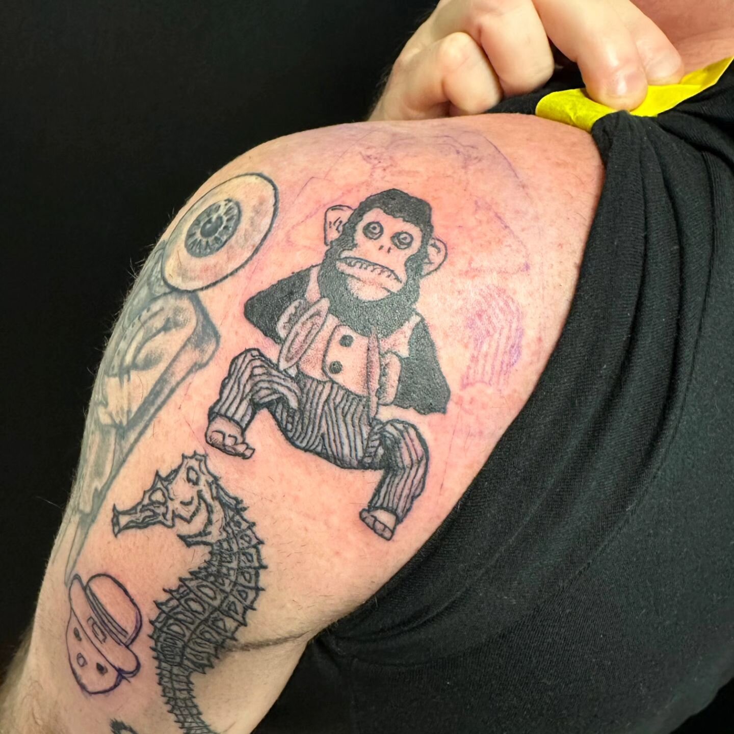 This little chimp guy playing the symbols seems to be staring me down HARD like I owe him money... I don't, by the way, I don't borrow from poor hard working apes. 😍
.
.
Follow @rogue_tattoopgh
.

.
.
.
.
.
.
.
.

#412 #tattooflash #pittsburghartist