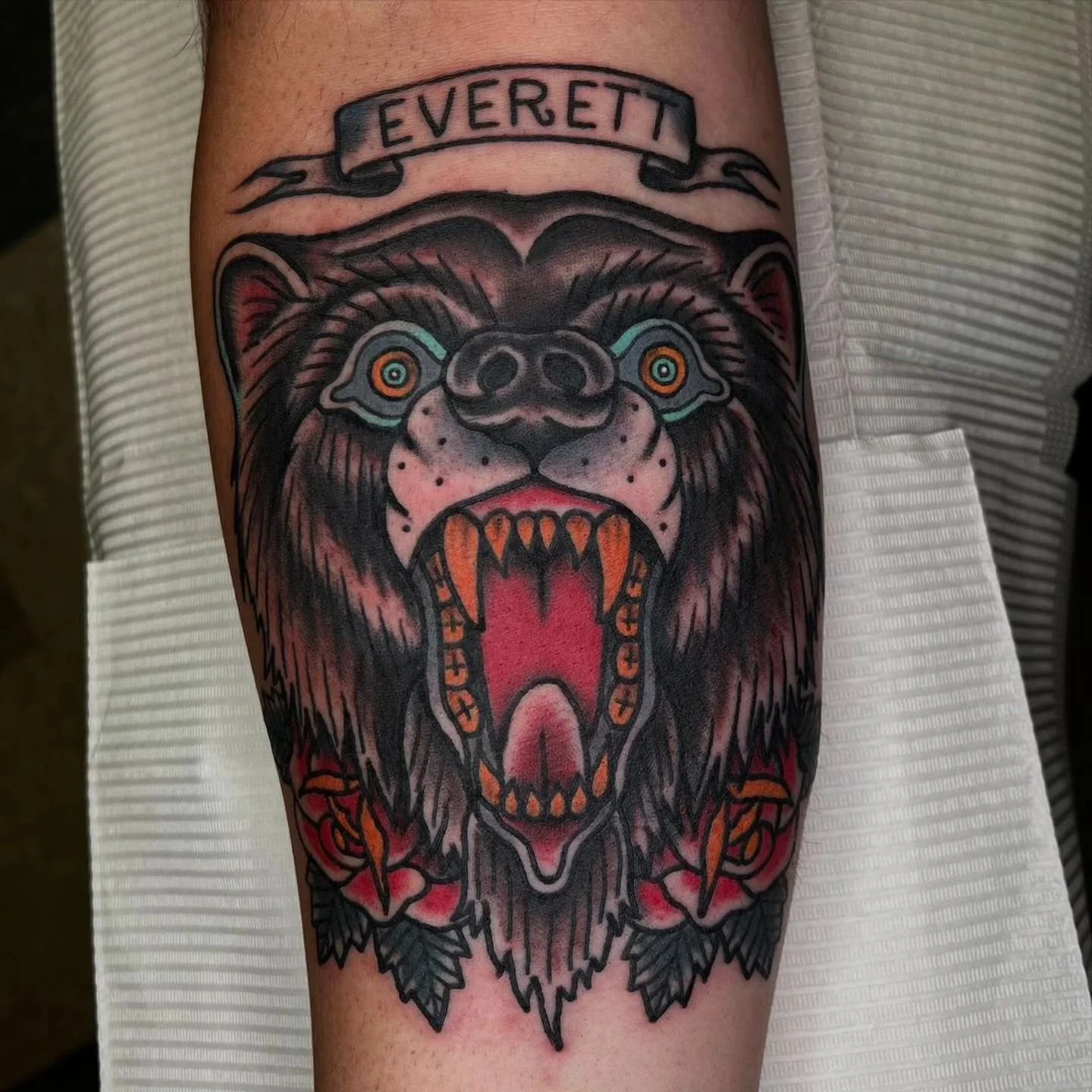 Rawr! Zack inked out this killer bear for Scott and damn it pops if you ask me 😍
.
.
Zack has limited availability in December!
Dec 8th, 15th, 21st &amp; 22nd are yet to be booked, so reach out via DM or email to snap up your spot for your own amazi