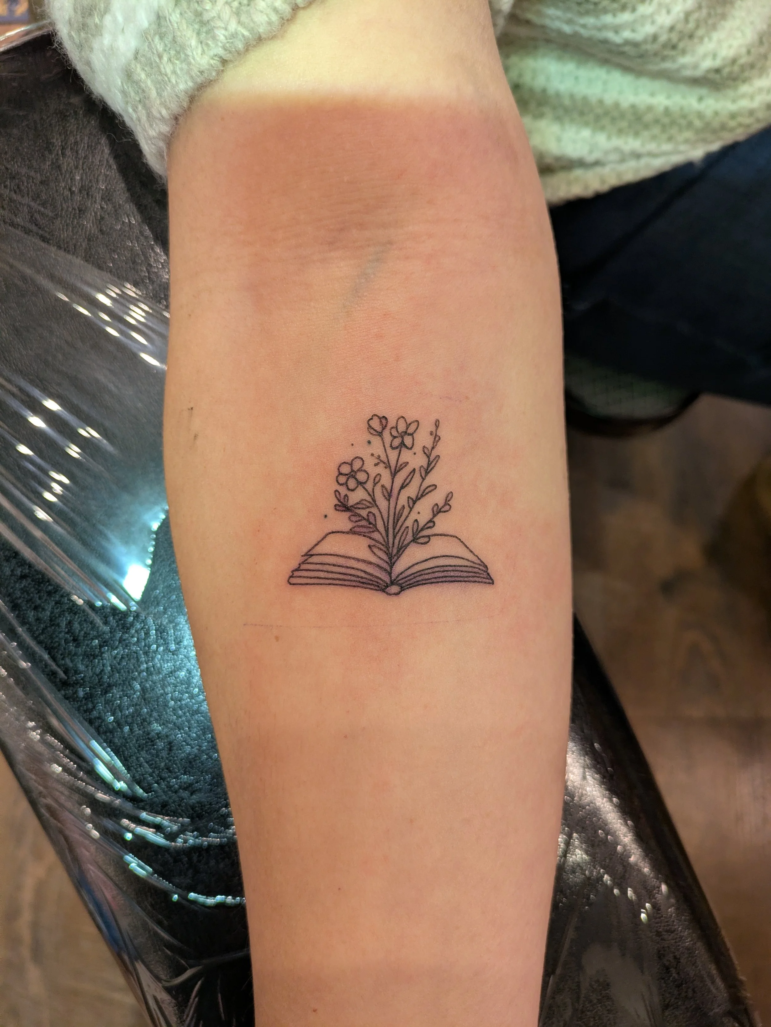 Flash Open Book with flowers