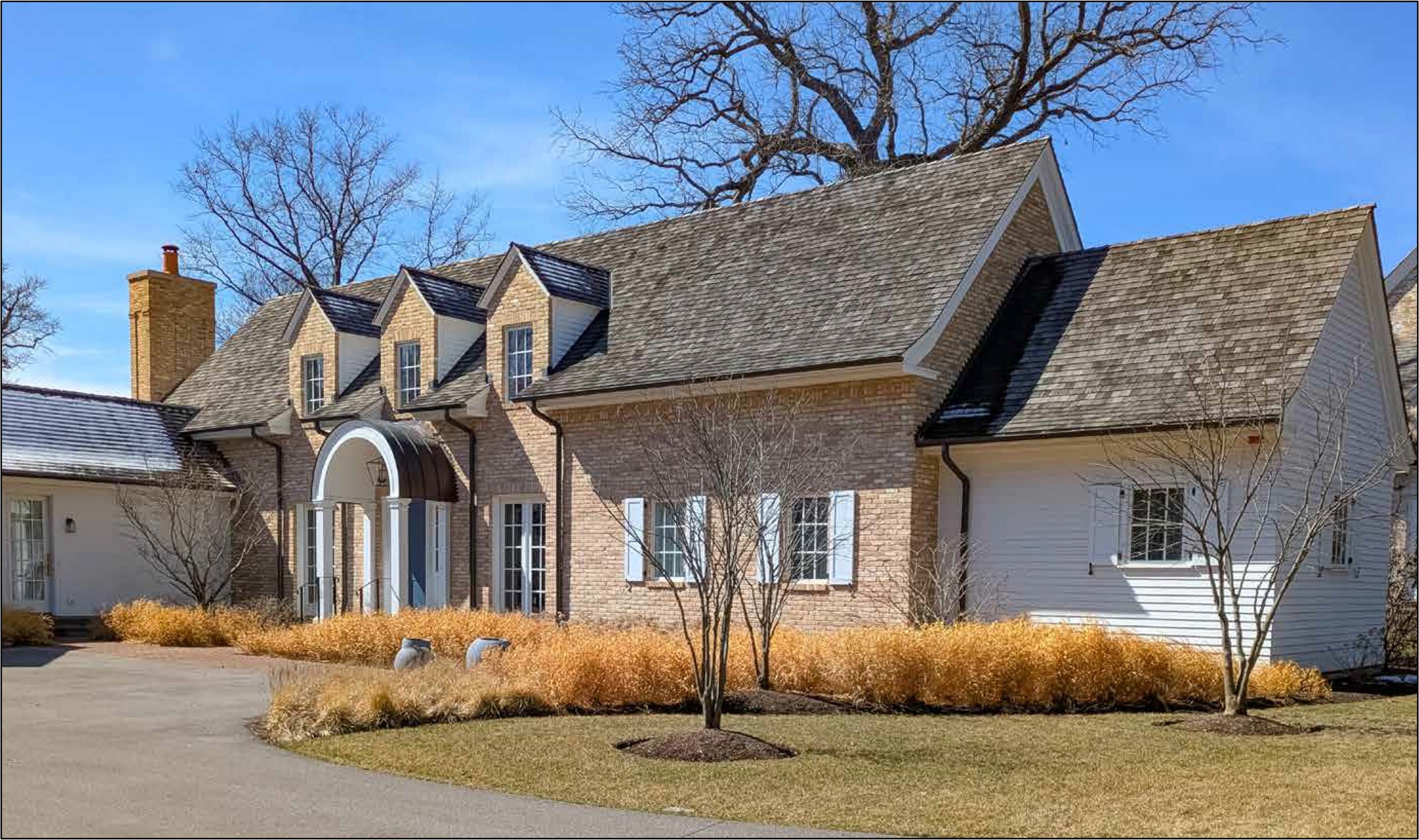 1274 Sheridan Road
Awarded for Infill
Original owner: Susan DePree
Original architect: Nate Lielasus for Northworks
Built for Susan DePree by Nate Lielasus of Northworks, this house is a model of exemplary infill within the East Side Historic Dist