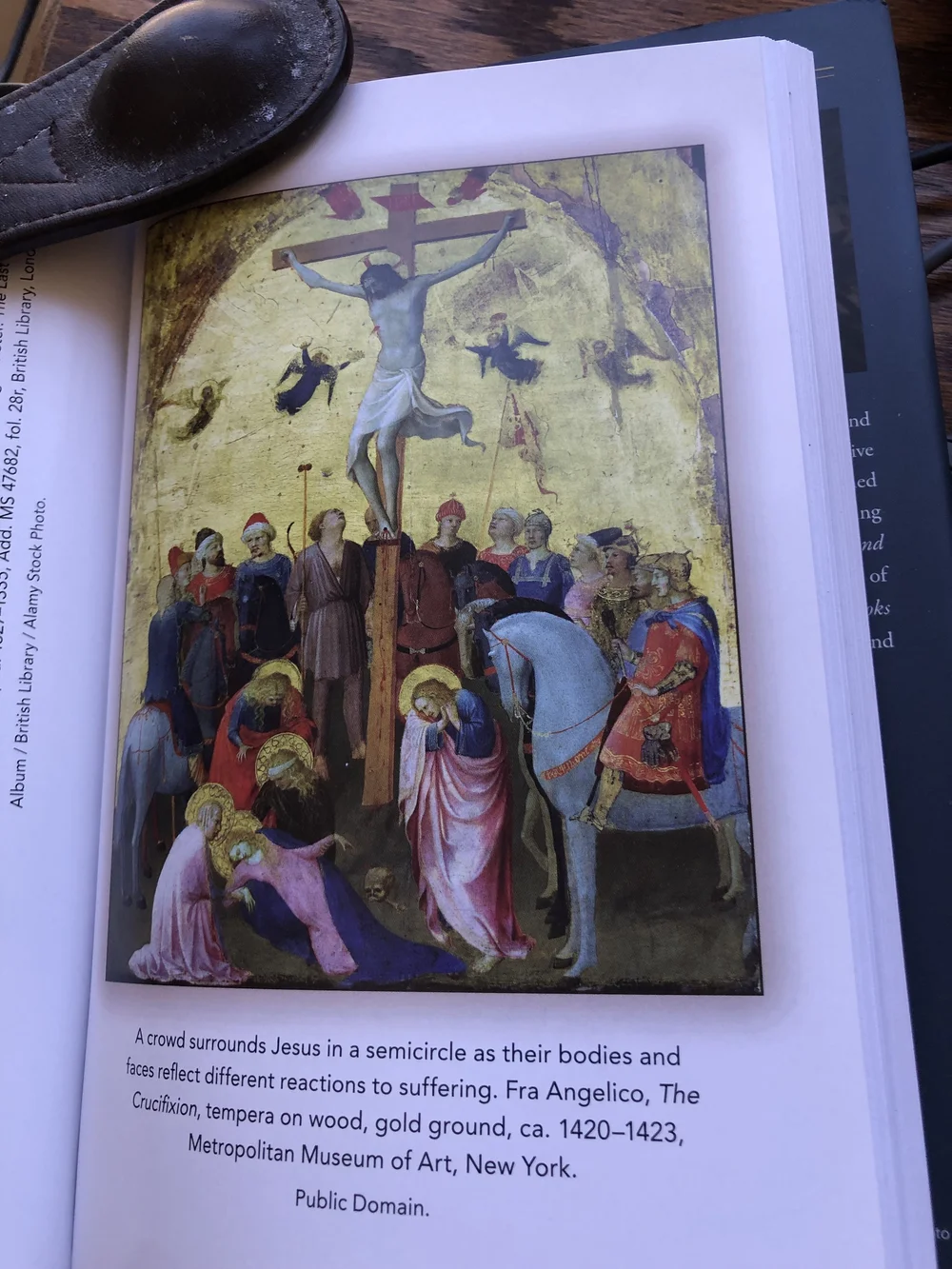  There is a gallery of paintings and art on glossy pages in the middle of the book 