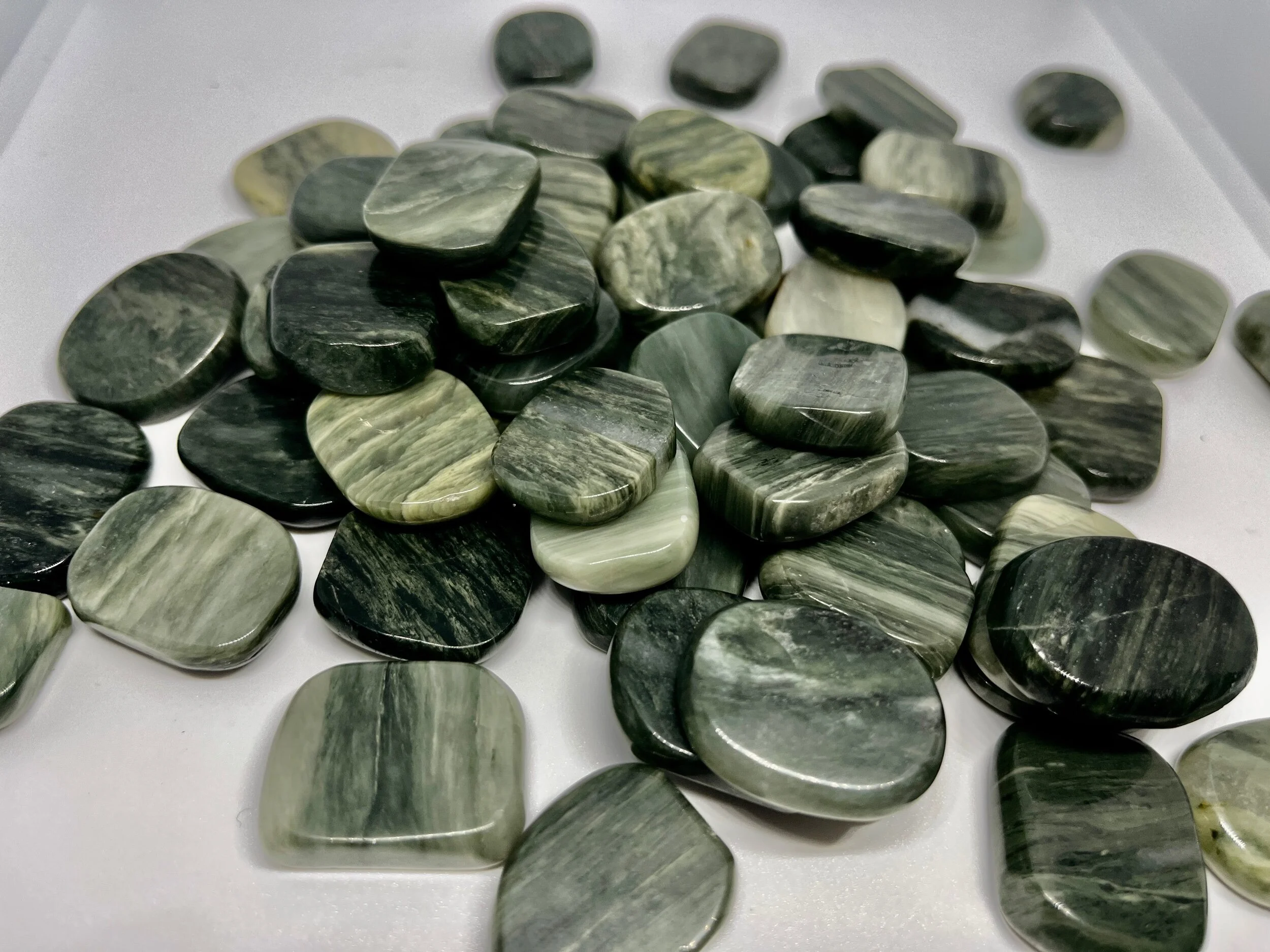 22B90AF1-9EA2-4E58-8825-B50EA881FD7A