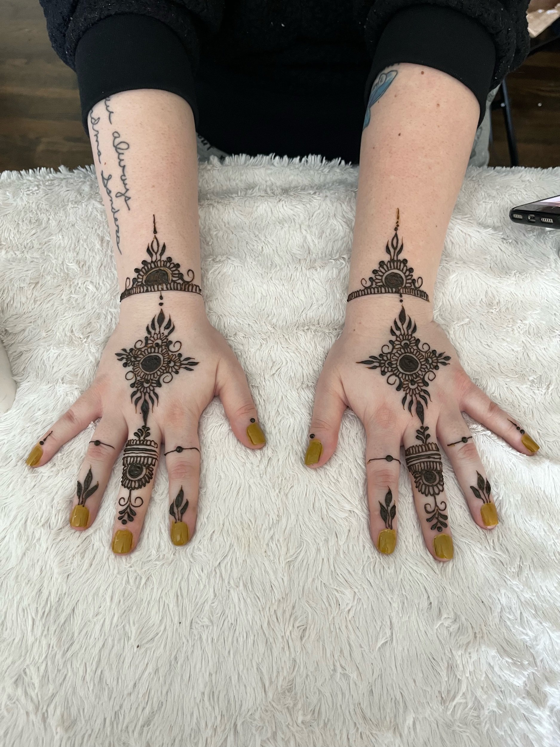 20 Most Impressive (Mehndi) Henna Tattoo Designs 2023