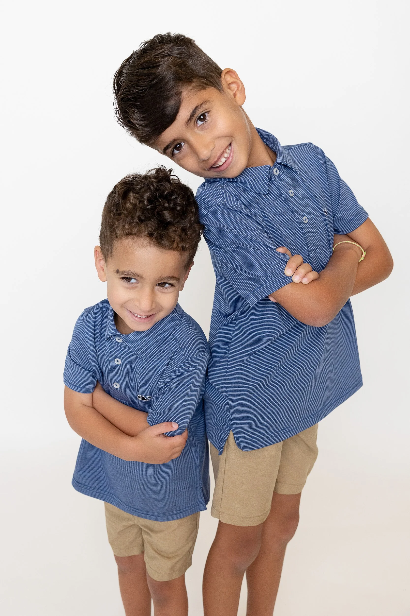 Alexa Machado Photography | Intimate In-Home Sessions for Families, Couples & Newborns
Document your story where it matters most—at home—with soft, storytelling photography.