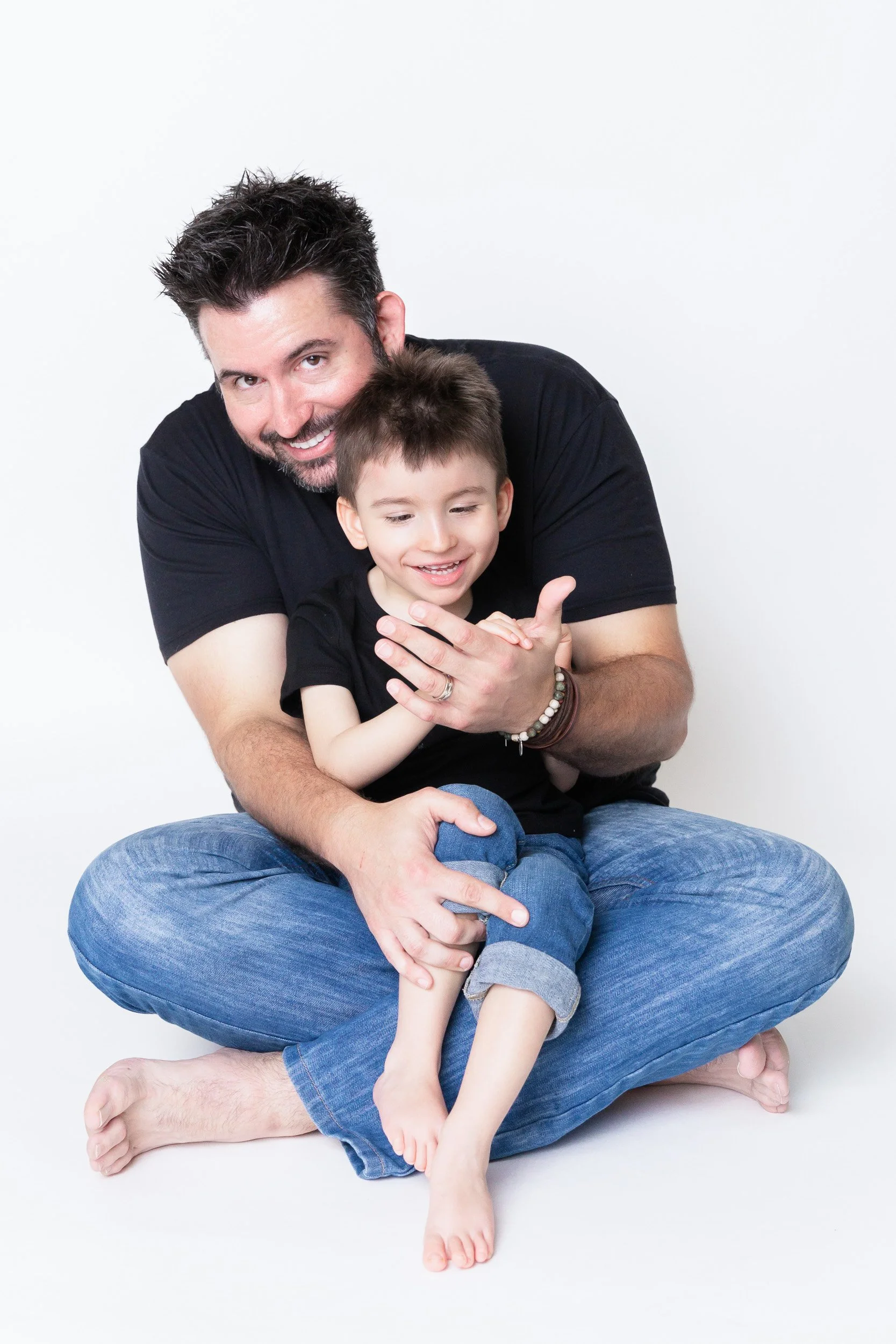 Alexa Machado Photography | Documentary-Style In-Home Photographer for Families & Newborns
Genuine, unscripted moments captured in your home through relaxed, storytelling photography sessions.