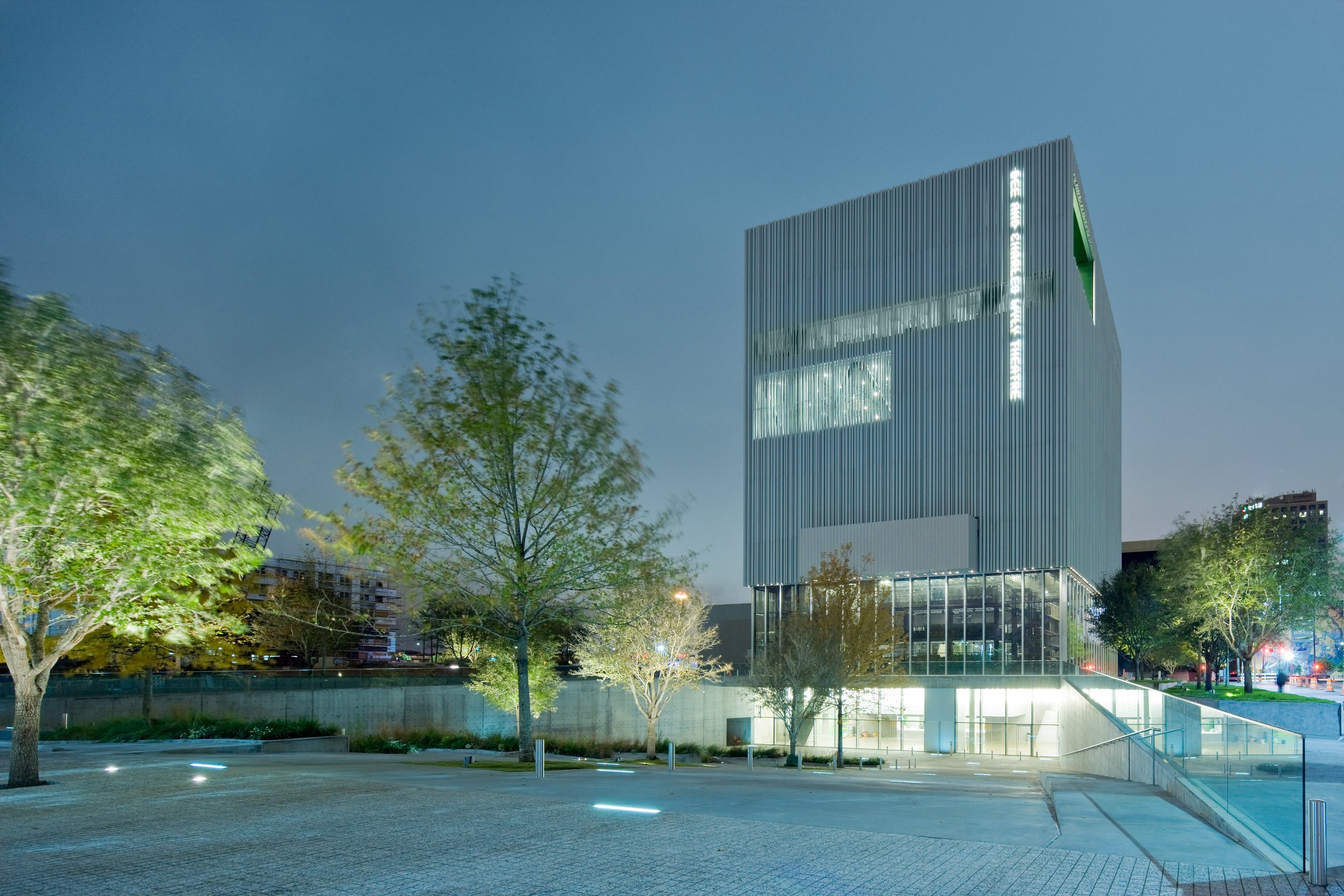Ramus_AT&T Performing Arts Center Dee & Charles Wyly Theatre_Dallas, Texas_credit Iwan Baan.jpg