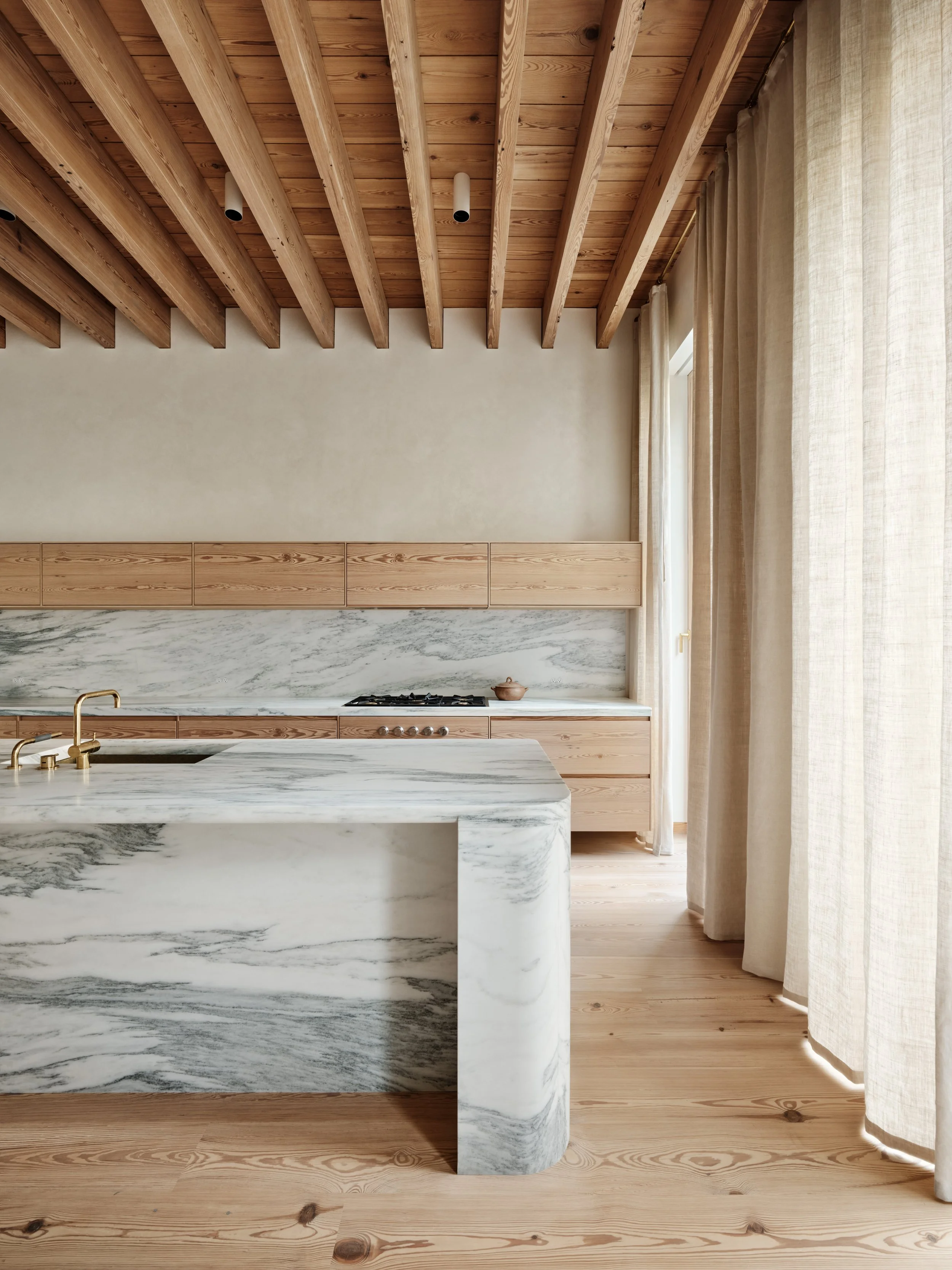 Williamsburg Townhouse - Kitchen - Christopher Sturman.jpg