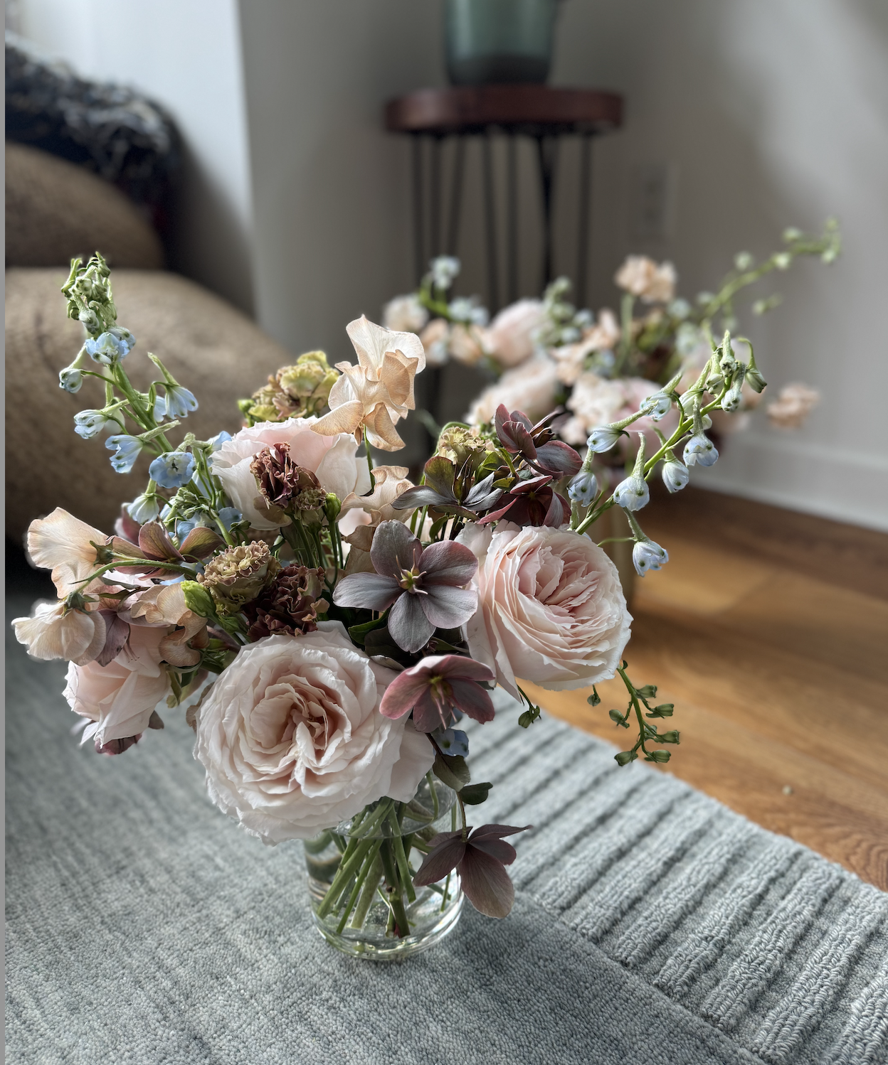 unique flower vase arrangement