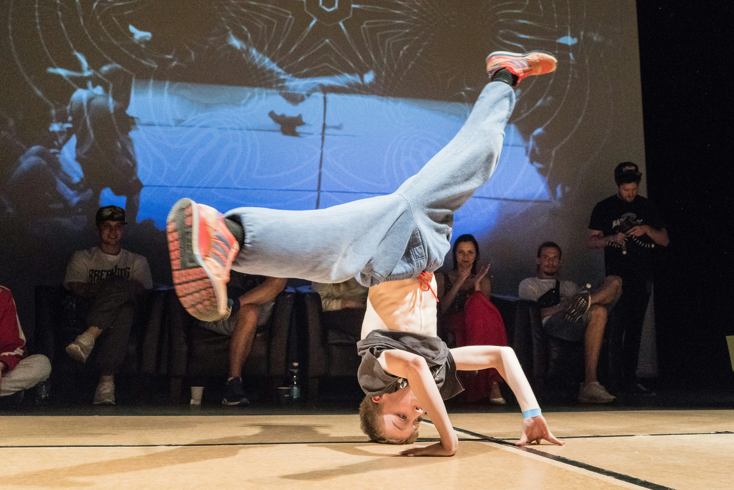 “World of Street Woman Fighter” and the Globalization of Street Dance Culture