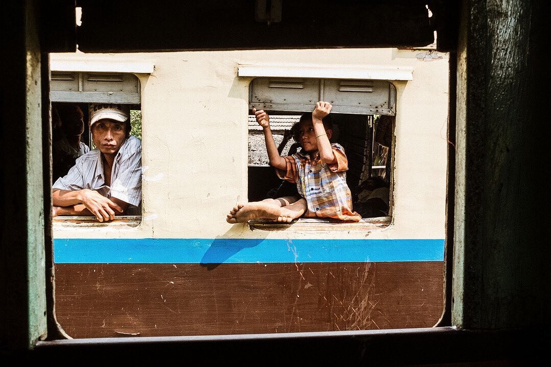 Memories of a train journey
Myanmar
⠀⠀⠀⠀⠀⠀⠀⠀⠀
⠀⠀⠀⠀⠀⠀⠀⠀⠀
⠀⠀⠀⠀⠀⠀⠀⠀⠀
⠀⠀⠀⠀⠀⠀⠀⠀⠀
#myanmar
#train
#documentaryphotography 
#documentaryphotographer 
#davidvilanova