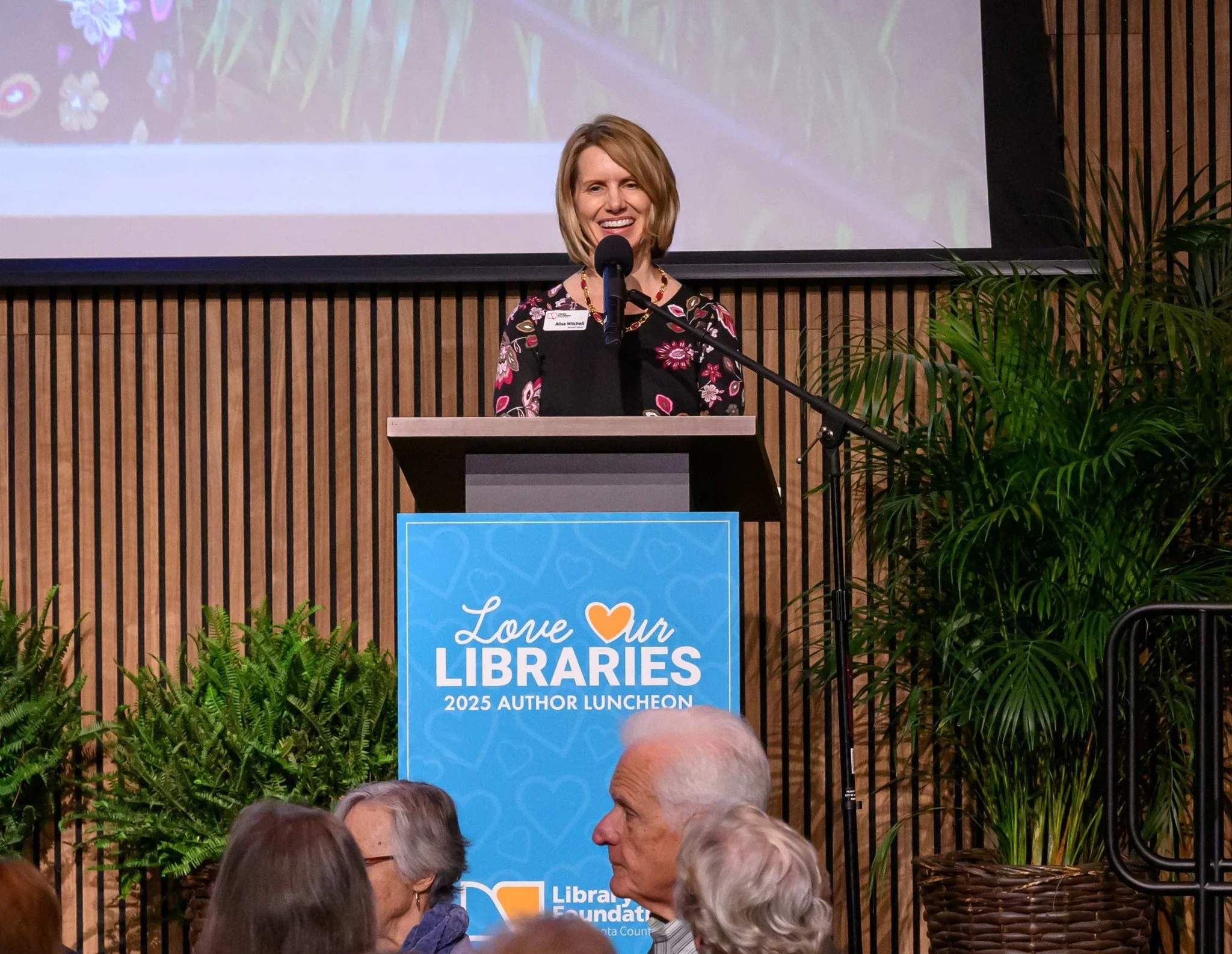 After six years of service, our Executive Director Alisa Mitchell has announced she will be leaving the Library Foundation for Sarasota County on Sept. 1 to pursue a new professional chapter. Please join us in celebrating Alisa whose leadership has h