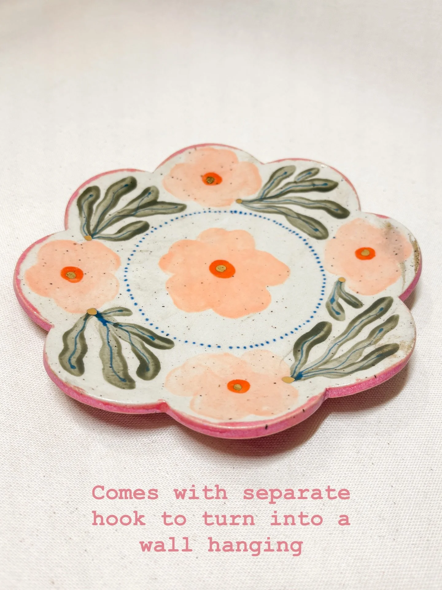 Today&rsquo;s website drop includes some one of a kind decorative dishes with gold lustre details ✨ they will come with a separate hook so you can convert it to a wall hanging if you&rsquo;d like ✨