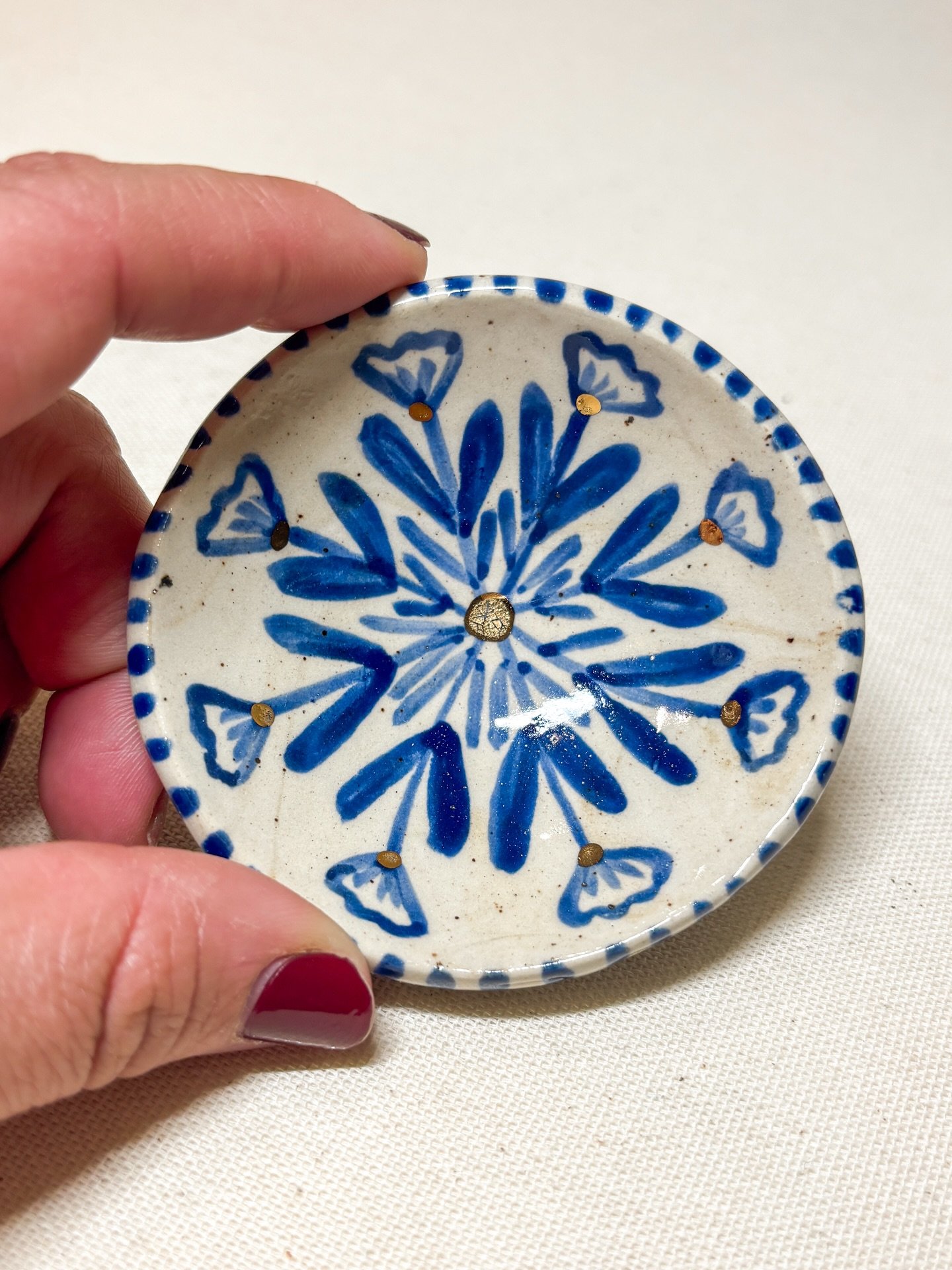 Last chance to grab a piece from the shop 🫶🏽
I&rsquo;ll be closing it down this Friday at end of day so don&rsquo;t wait to grab that mug you&rsquo;ve been waiting for ❤️