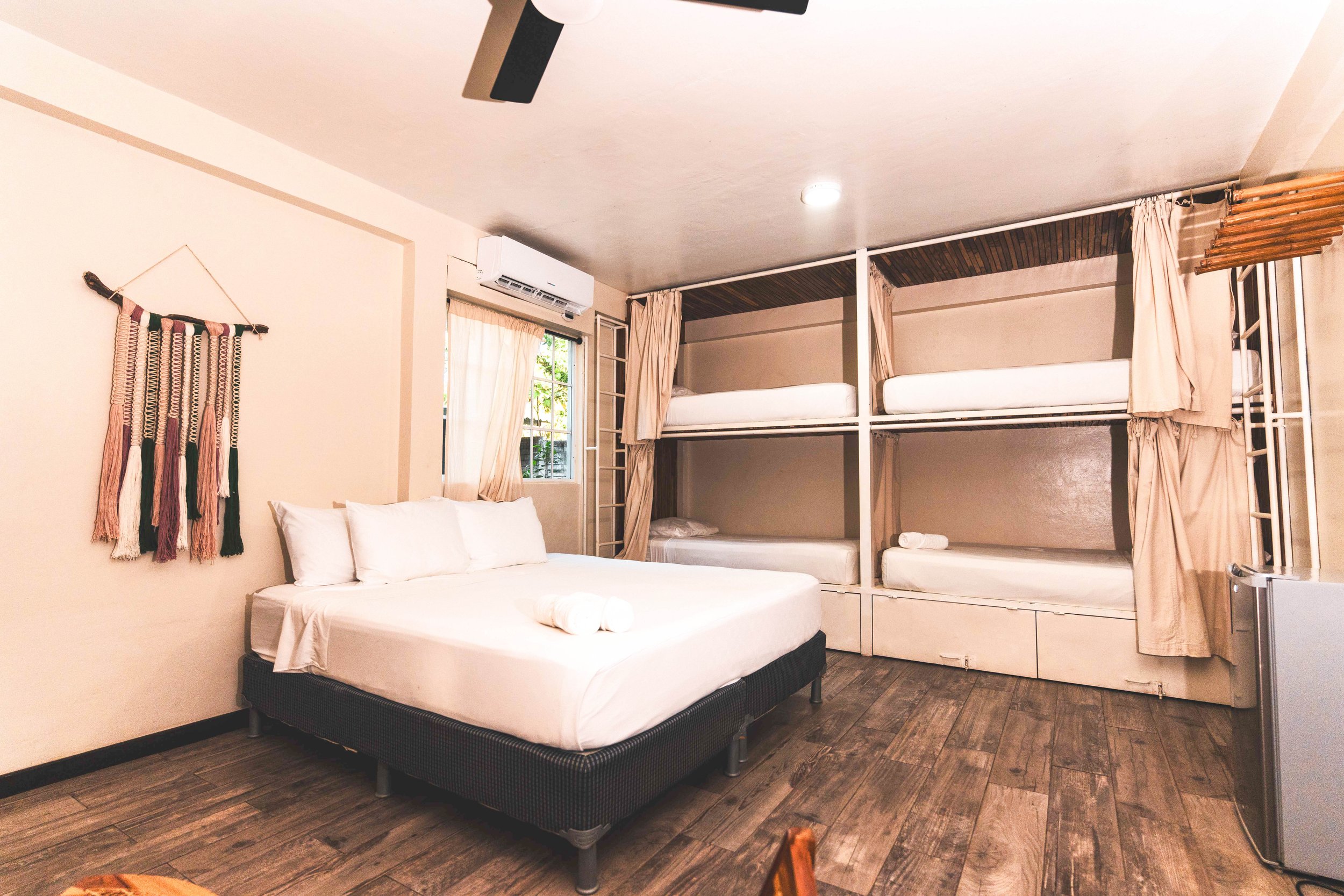 Copy of Copy of DSC08897-RetreatSuites.jpg