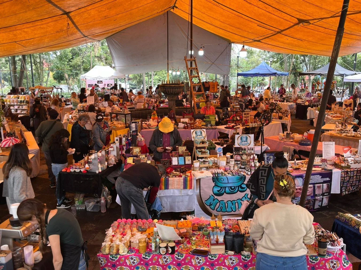 FLEA MARKET