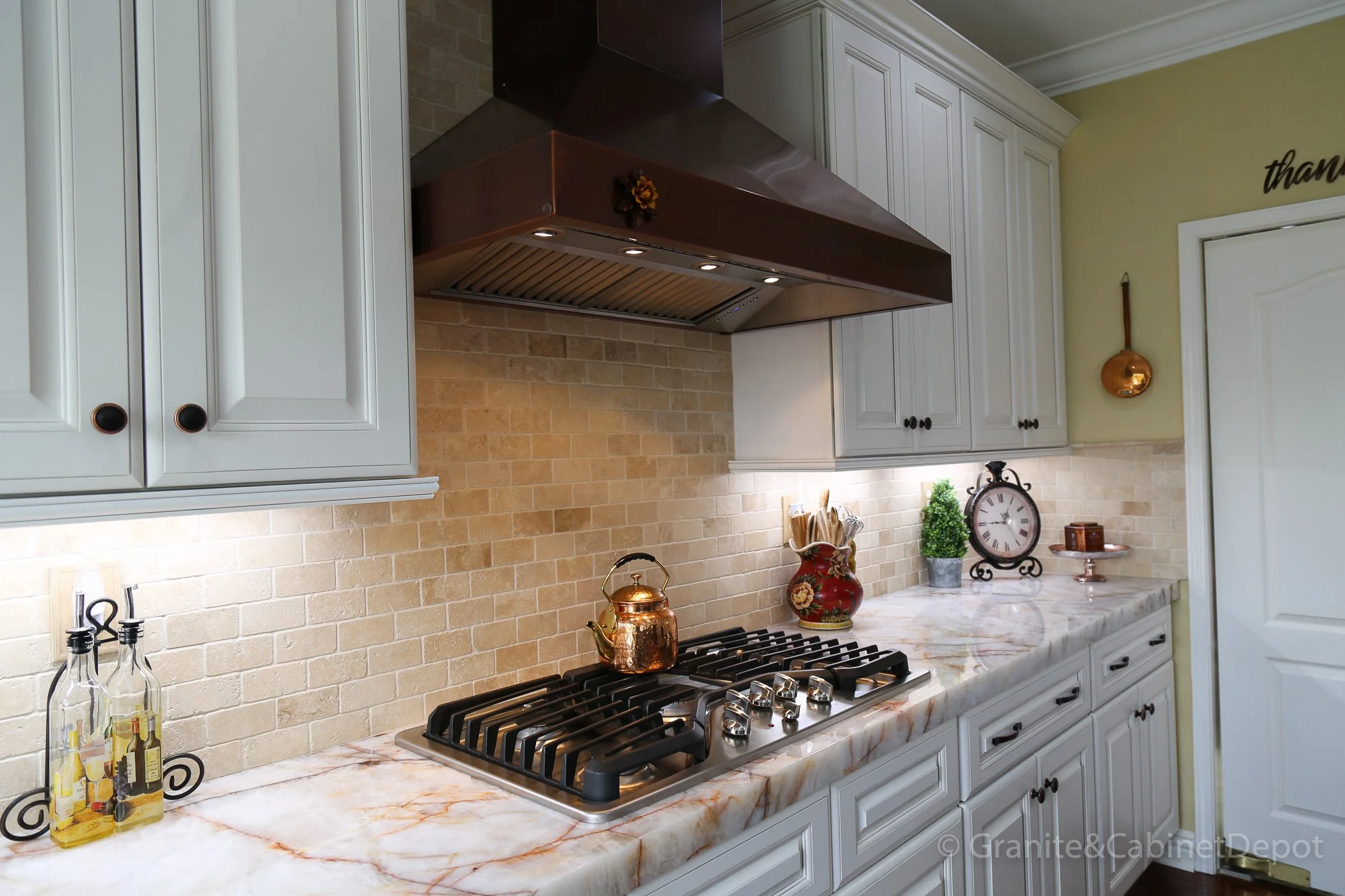 (C-VC) 170101 HARREL_01.jpg