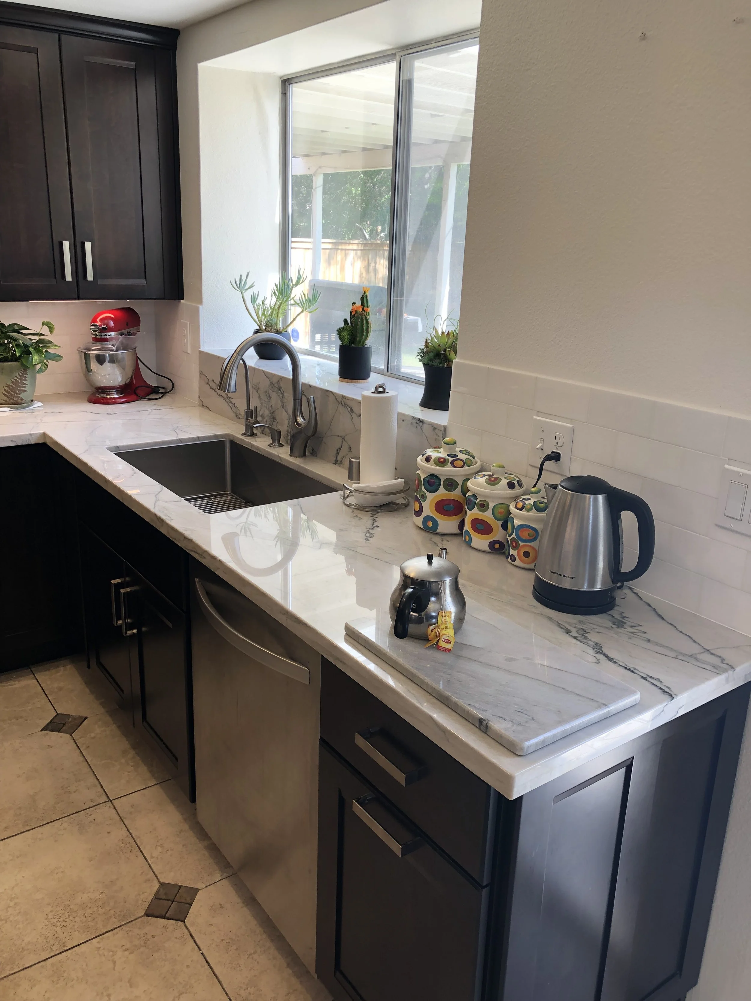 (C-RE) 181009 CHOLAKIAN_02.JPG