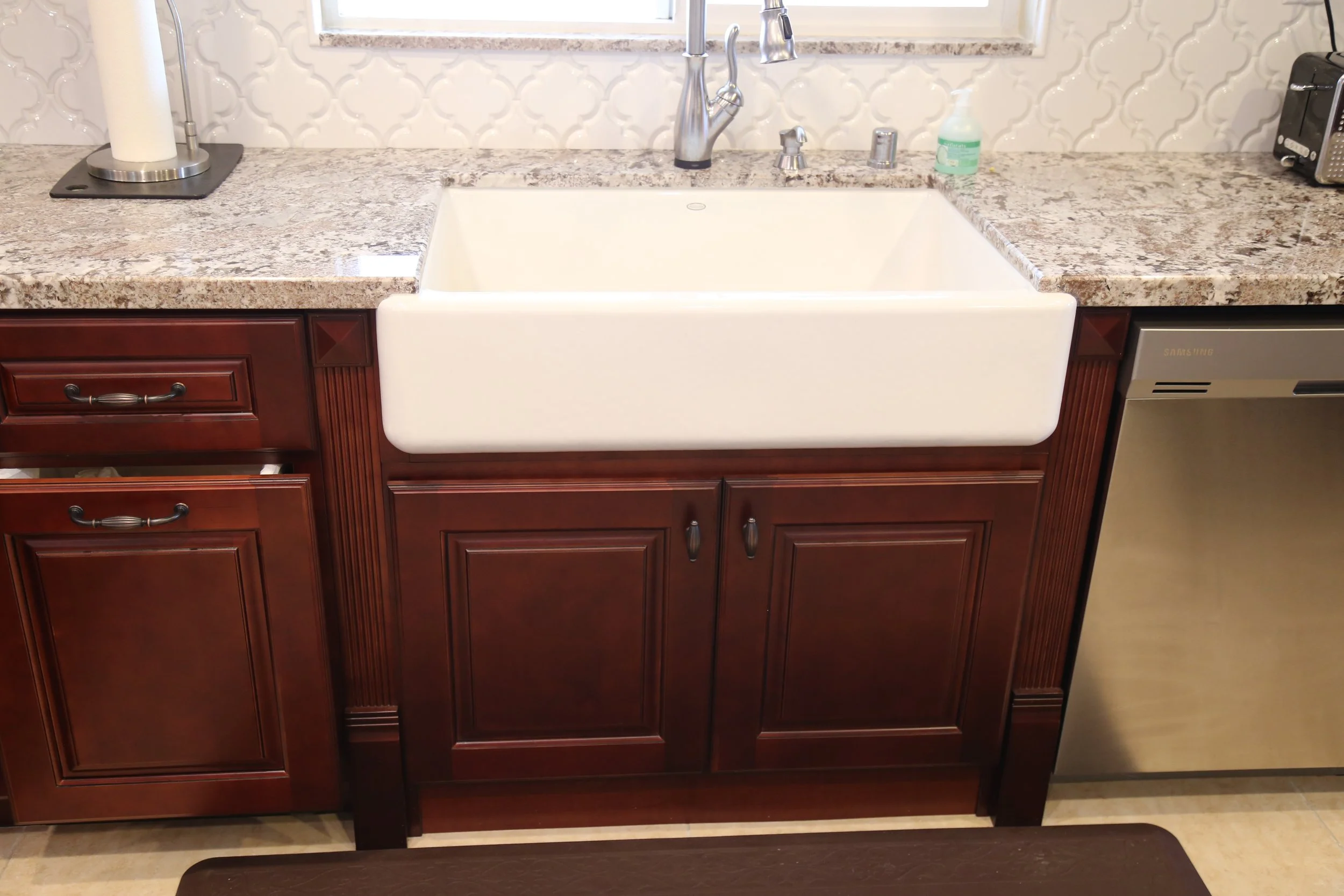All About Fireclay Sinks What Are Their Strengths and Weaknesses