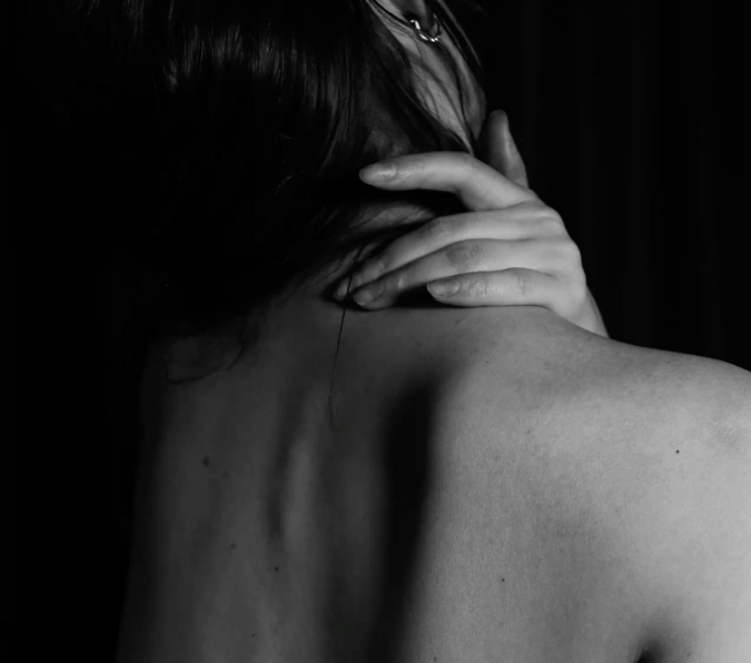 Find Calm and Comfort with a Body Massage at Foot Lounge - Burnaby