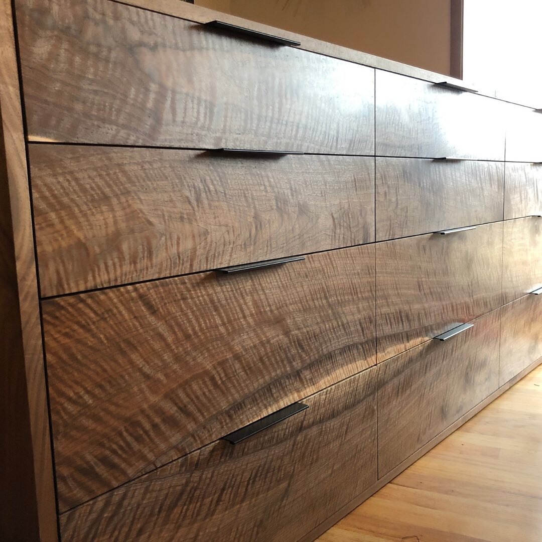 Every Space + Craft home will feature the work of Carpenter and Builder, Steve Leamy and @dovetailstudionw. When you walk through our Reser Creek project, you&rsquo;ll find showcase walnut cabinetry, designed and built to the same standards as heirlo