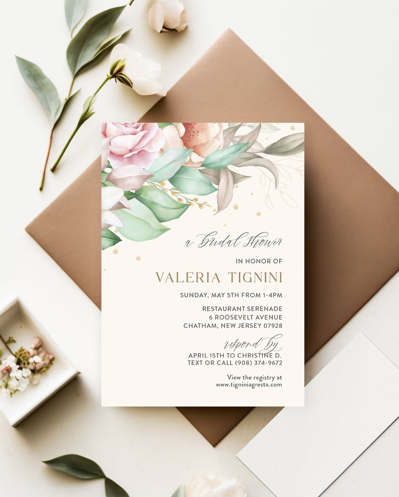 A beautiful bridal shower invite for a beautiful friend. I designed this with spring in mind and wanted it to have a soft earthy feel. I&rsquo;m so glad @valtignini loves it. So do I! It&rsquo;s been awesome designing these pieces for her. Always hap