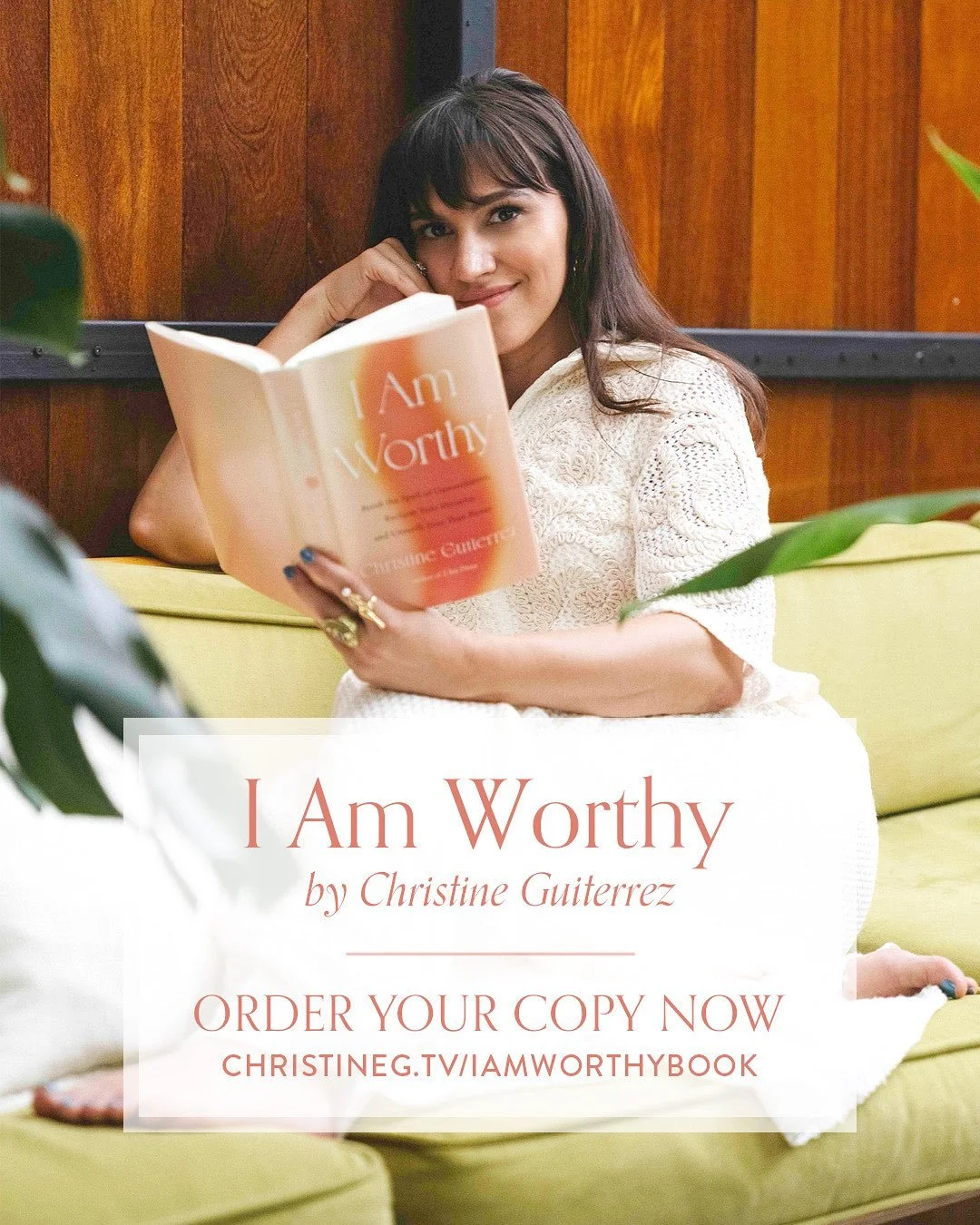 Giving a shout to my longtime client and friend @cosmicchristine to celebrate the publication day of her 2nd book, I Am Worthy 🥳 Proud of you Christine! Hope the book is a big success and helps a ton of women to realize their worth. I have no doubt 