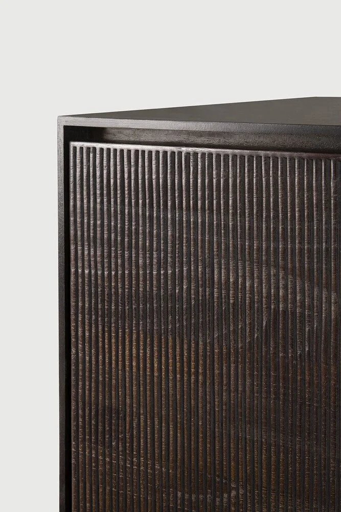 Grooves TV cupboard 00002.jpg
