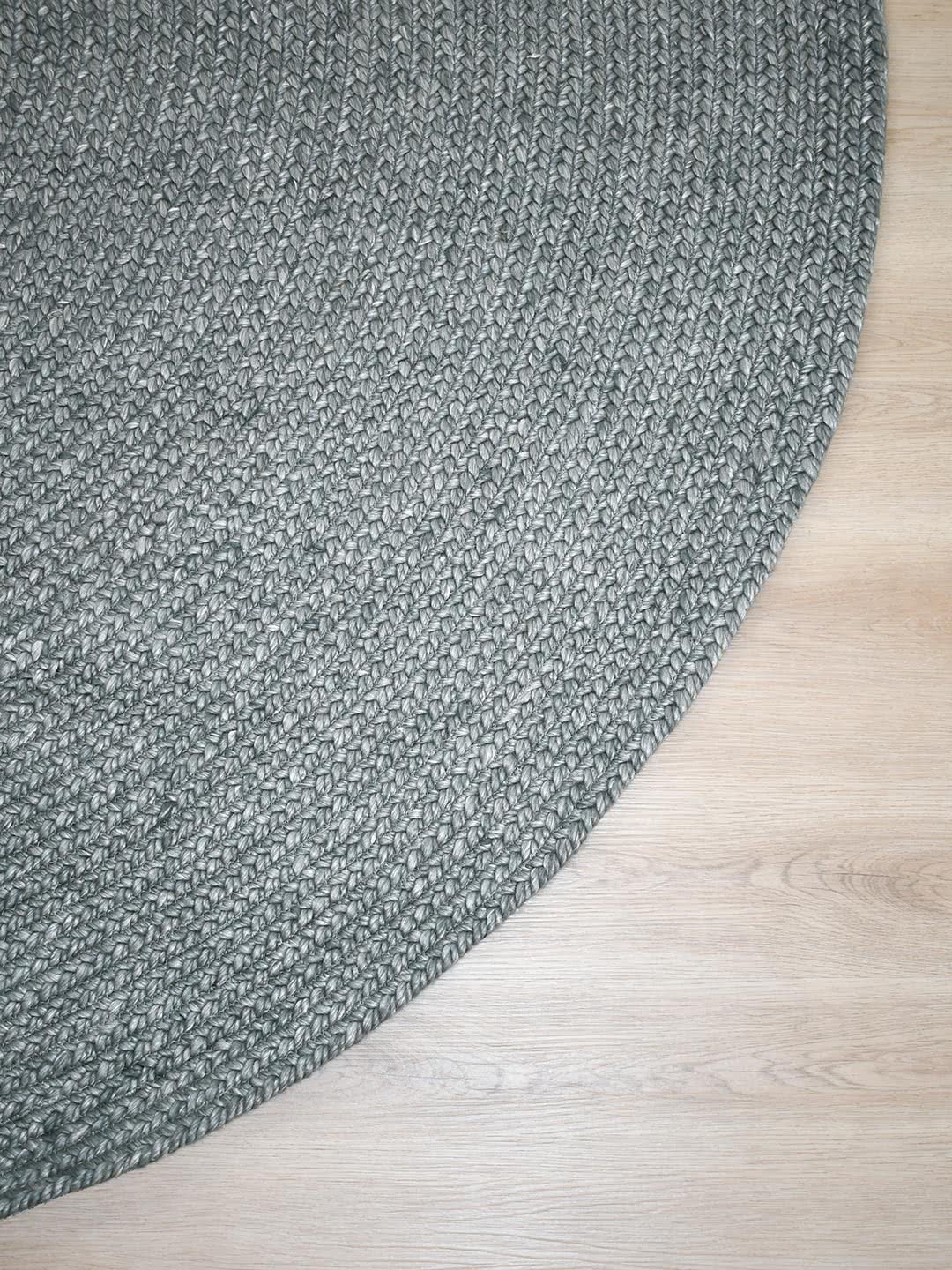 Paddington-Round-Breeze-blue-grey-01-the-rug-collection.jpeg