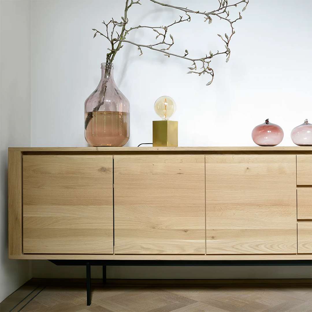 Oak Shadow Sideboard 8.png