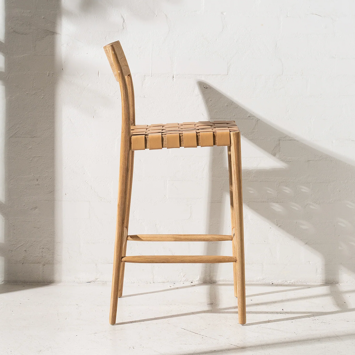 Leather stool4.png