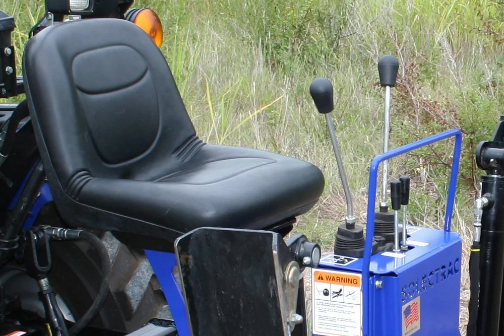 e25 Electric Tractor with Backhoe — Solectrac