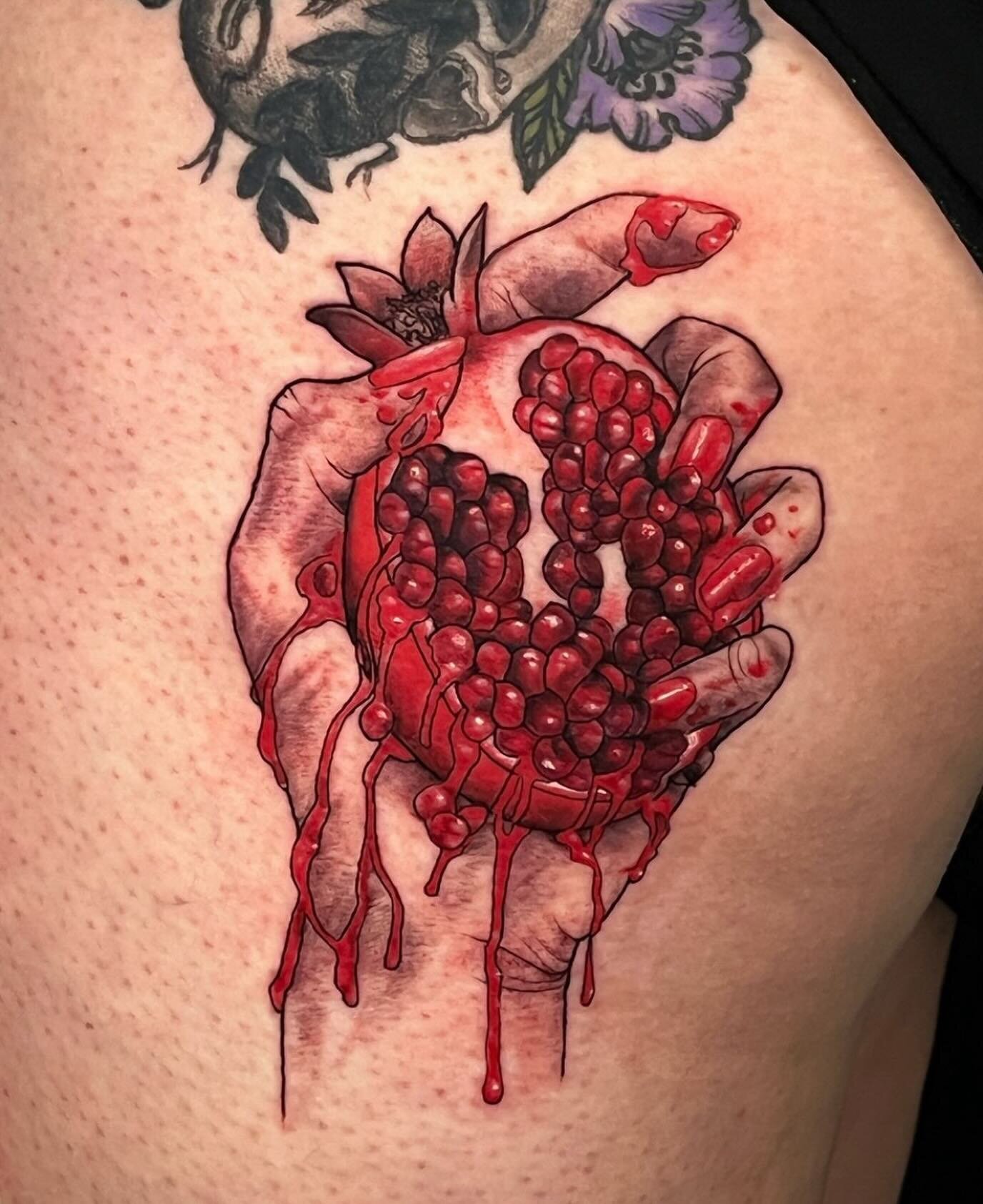 Done by @tattoosbydaryle 

#pomegranatetattoo #colortattoo #tattooartist #southfltattoos