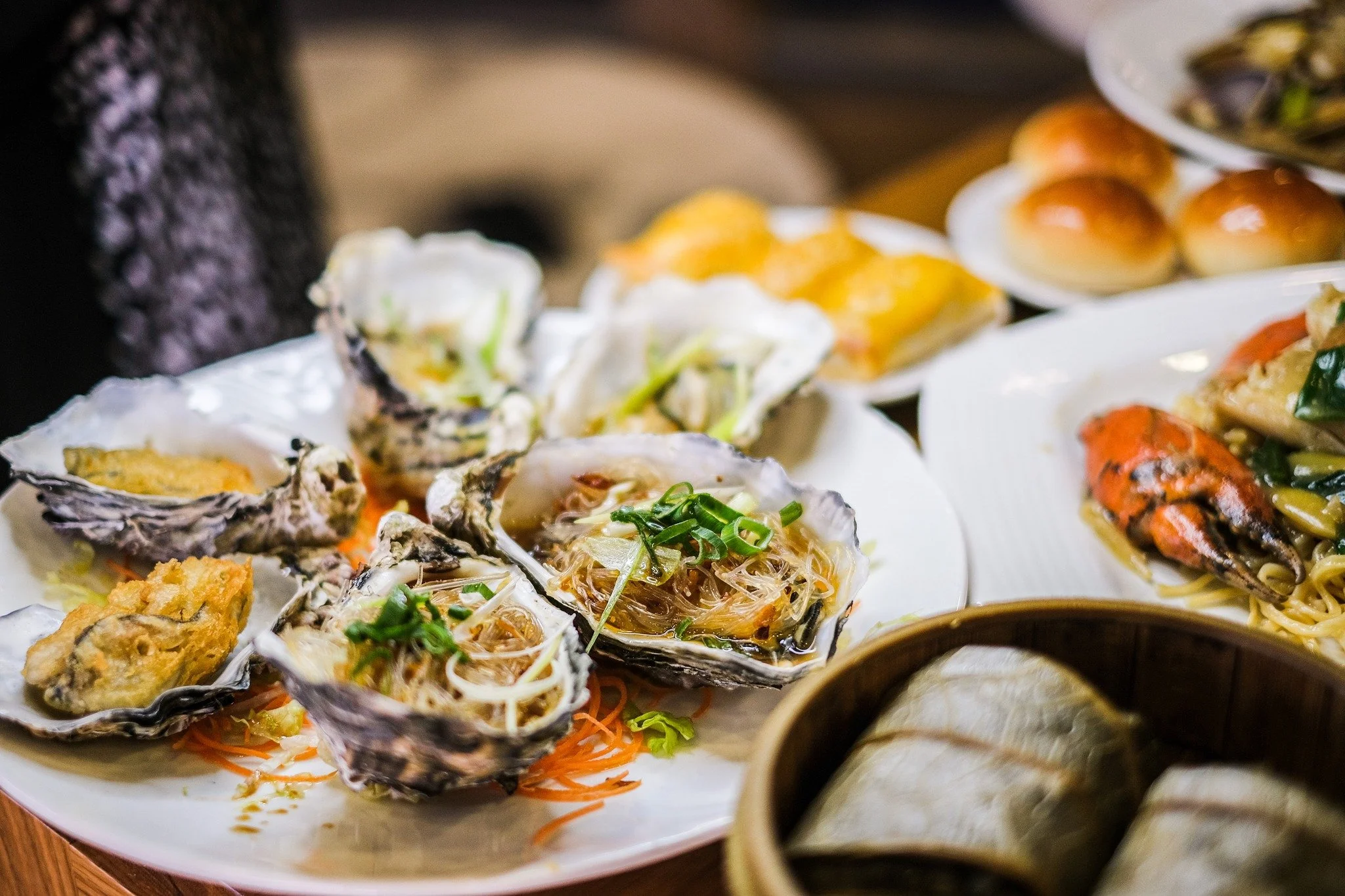 Savour the taste of the ocean at Ginseng with our fresh and flavourful seafood selection &ndash; from succulent oysters and sweet, tender crab to juicy prawns and an array of other delights, each prepared to perfection for the ultimate dining experie