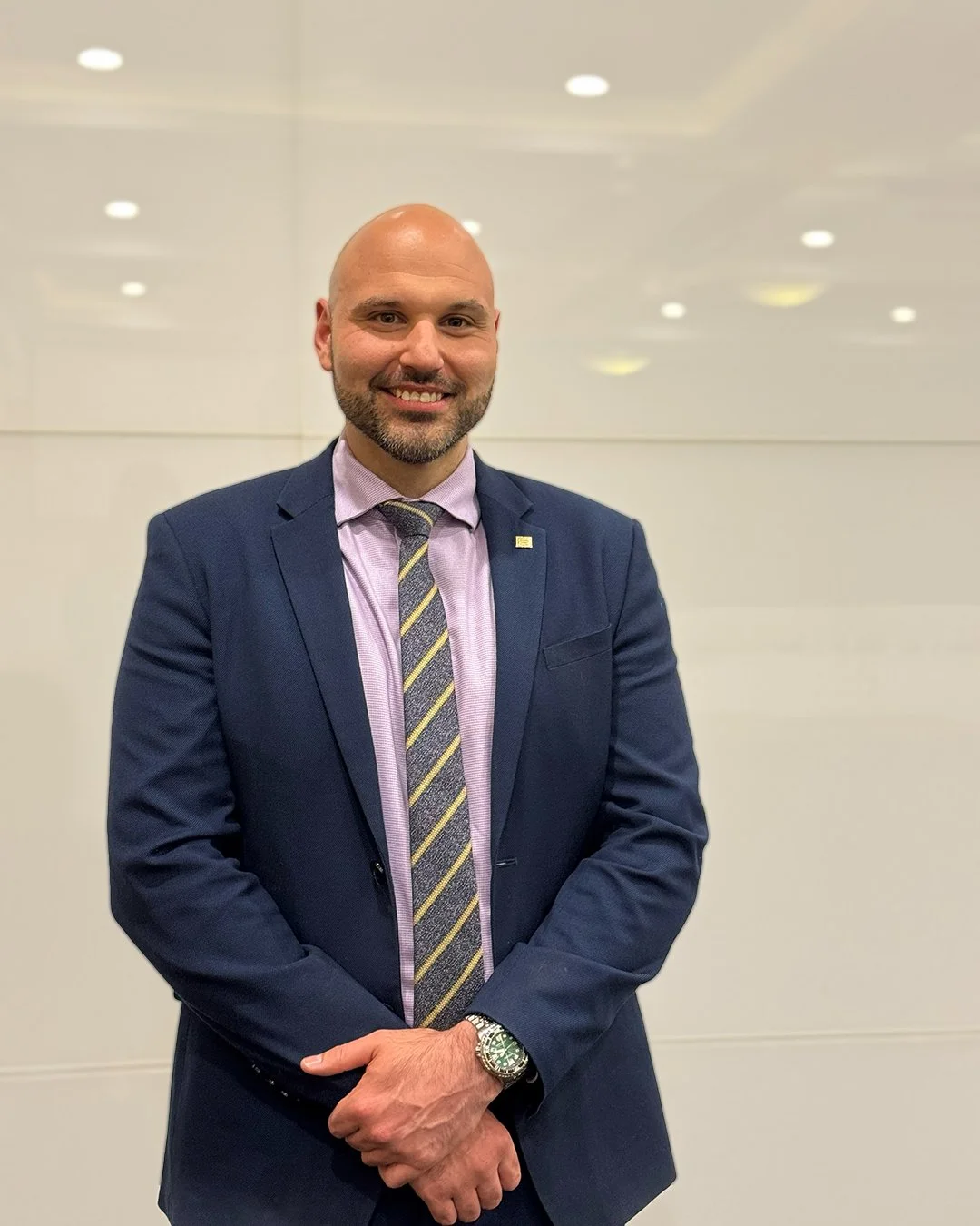 A huge congratulations to Chris on his work anniversary celebrating 15 years at Hellenic today! 🎉🎈

Chris has worked at both Woden &amp; City clubs in various roles including Operations Supervisor, Duty Manager, Functions Manager, and has recently 