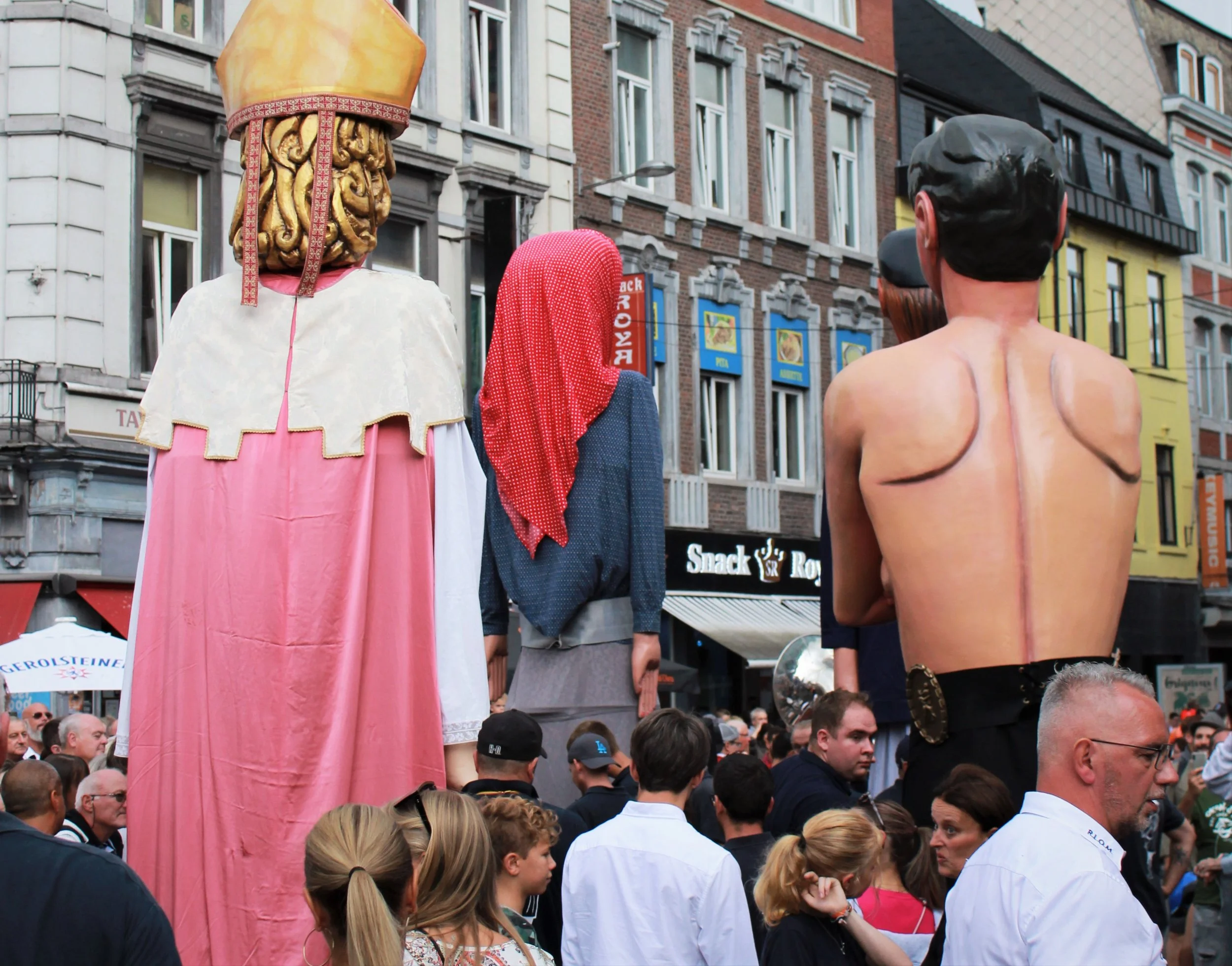 THE PROCESSION  OF THE GIANTS OF OUTREMEUSE
