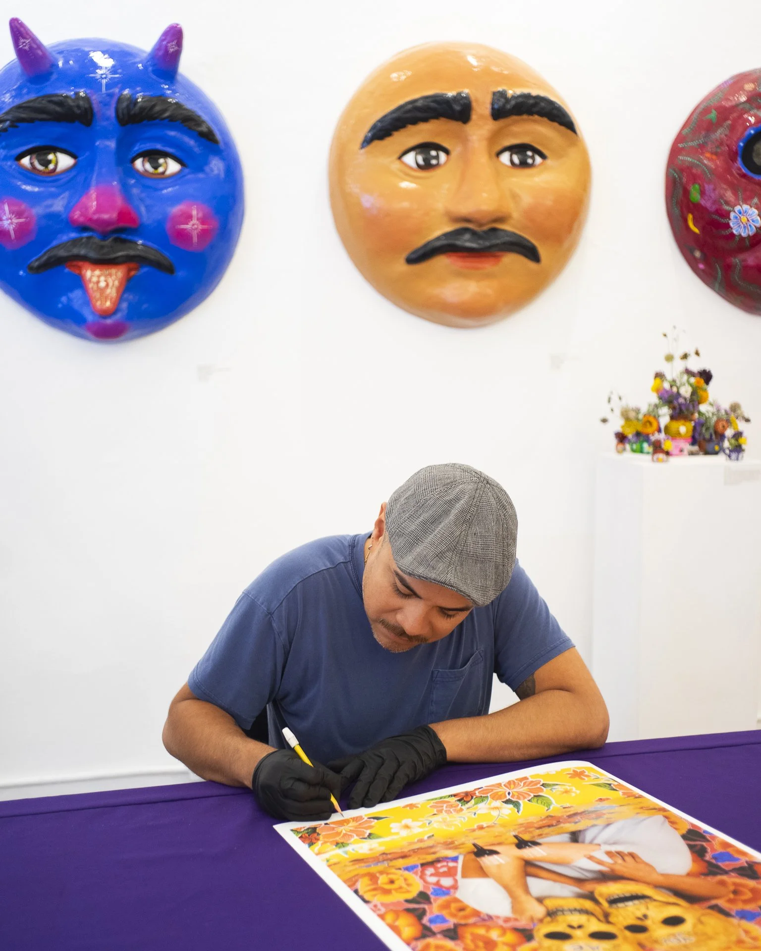 JoelHernandez_MothBellyGallery_PrintSigning_BJB_DSC0989.jpg
