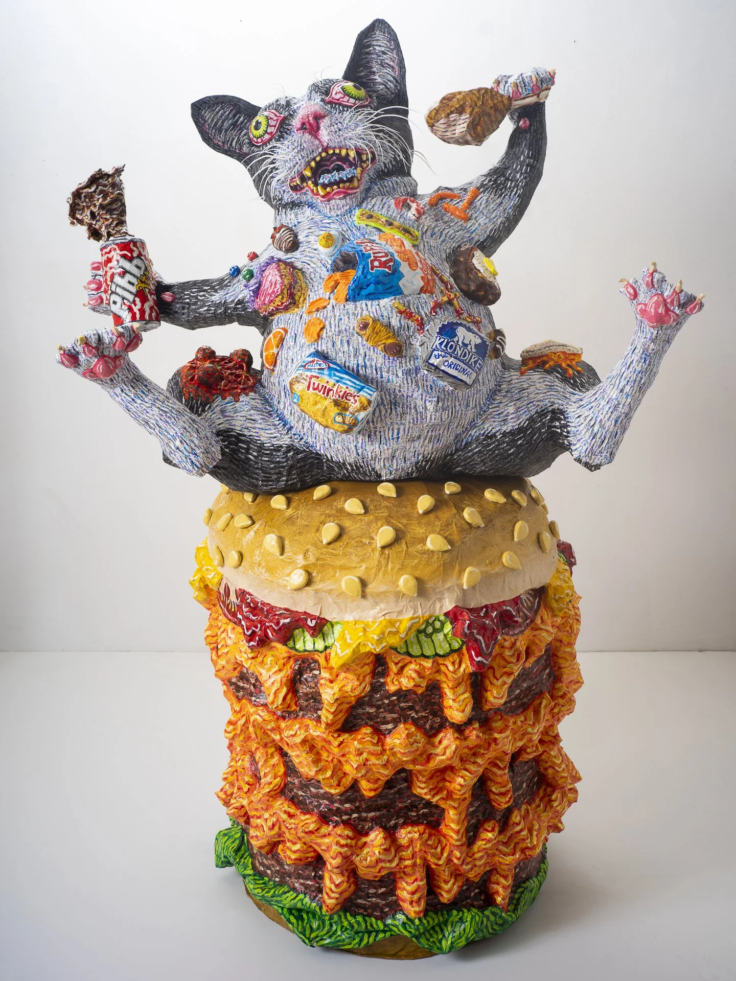 AndreaBergen_BigBurgerCat_48x70x32_BJB_DSC0347_web.jpg